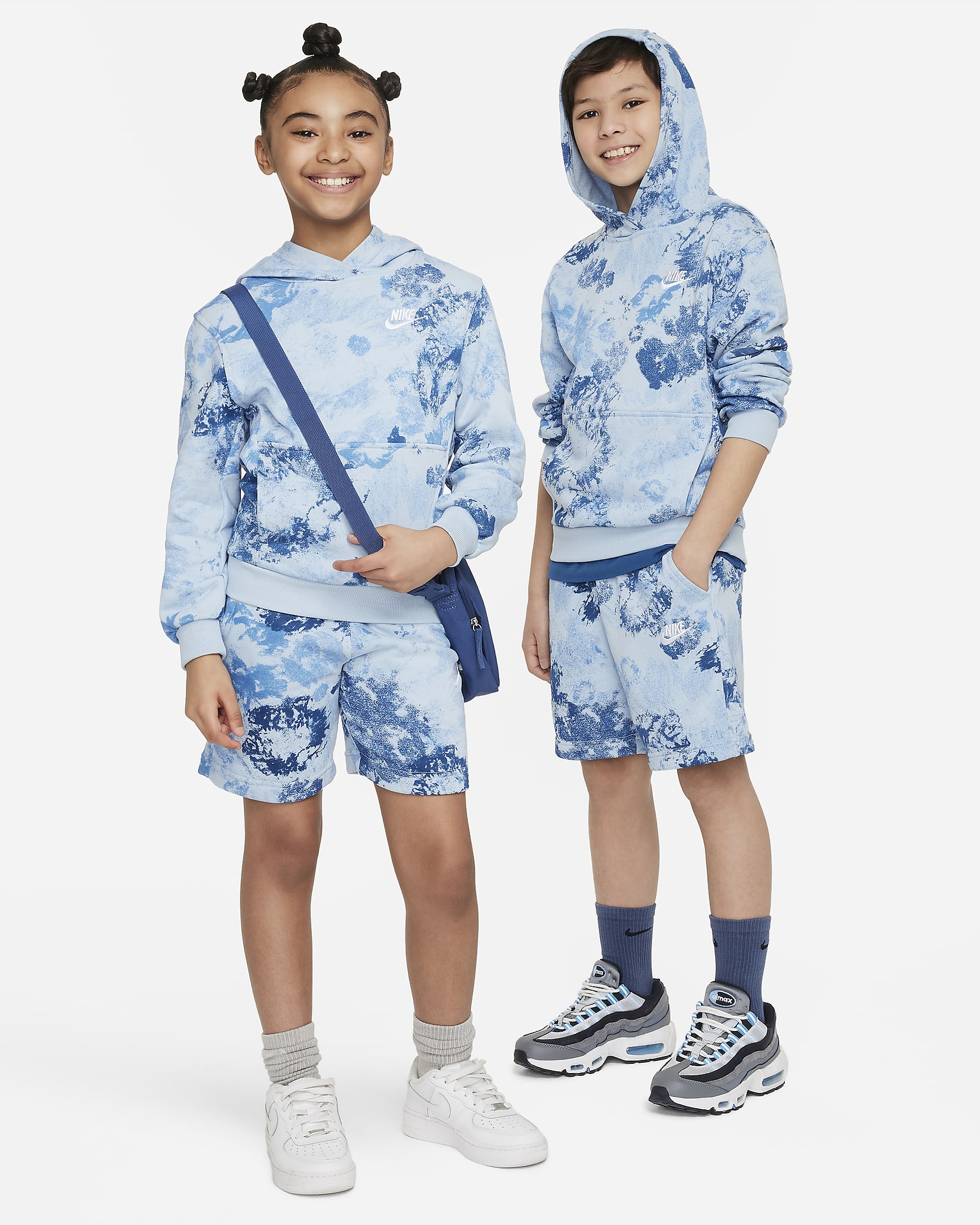 Nike Sportswear Club Fleece Older Kids' French Terry Shorts - Light Armoury Blue/White