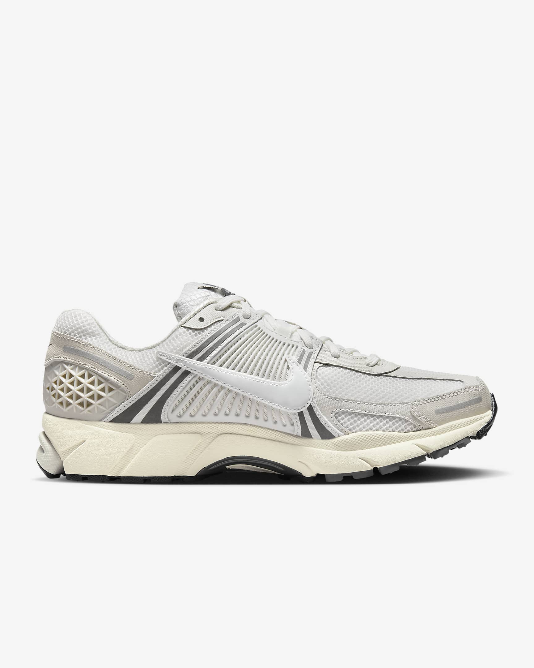 Calzado para hombre Nike Zoom Vomero 5 SE - Tinte platino/Cachemira/Gris hierro/Polvo fotón