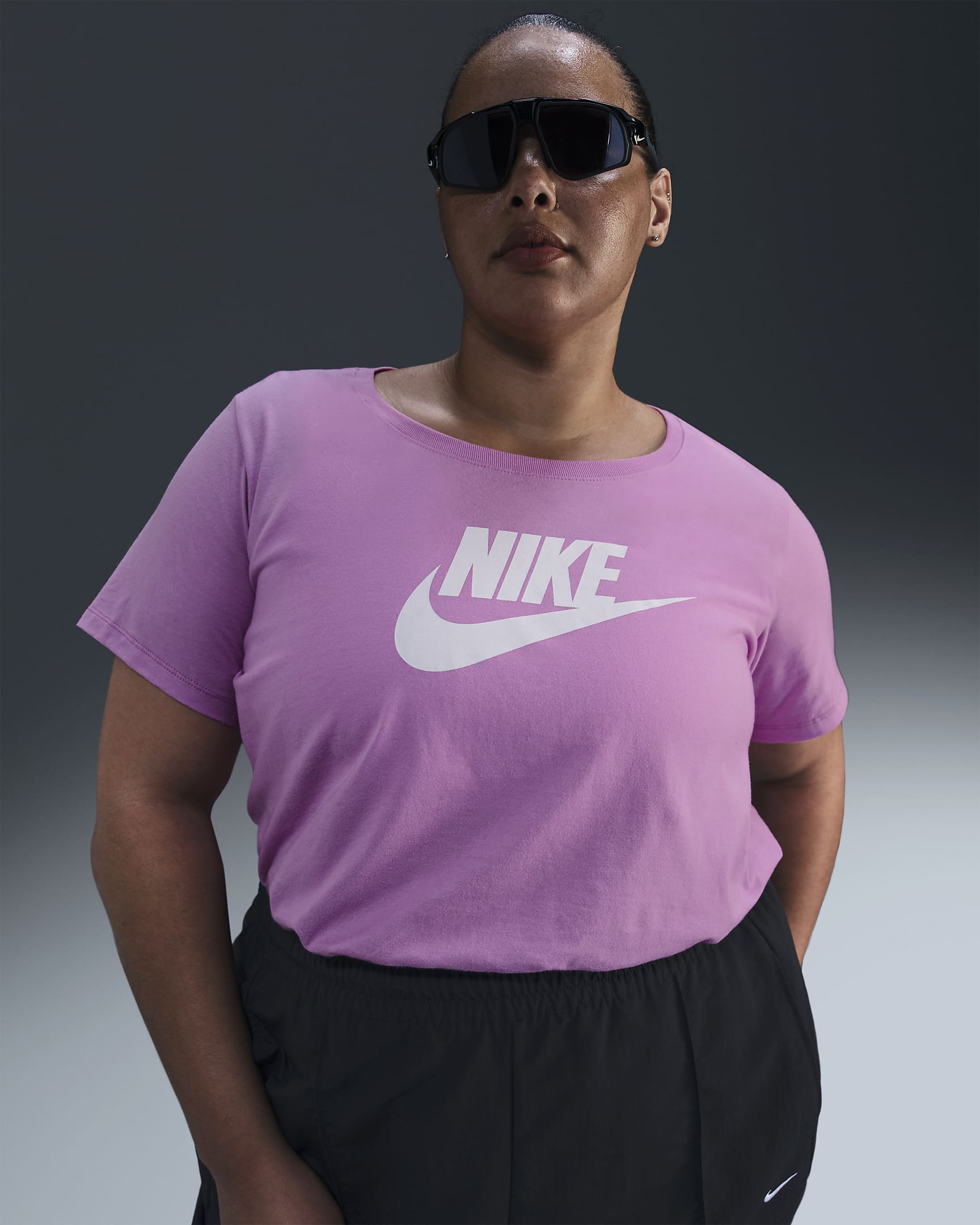 Nike Sportswear Essentials Women #39 s Logo T Shirt (Plus Size) Nike com