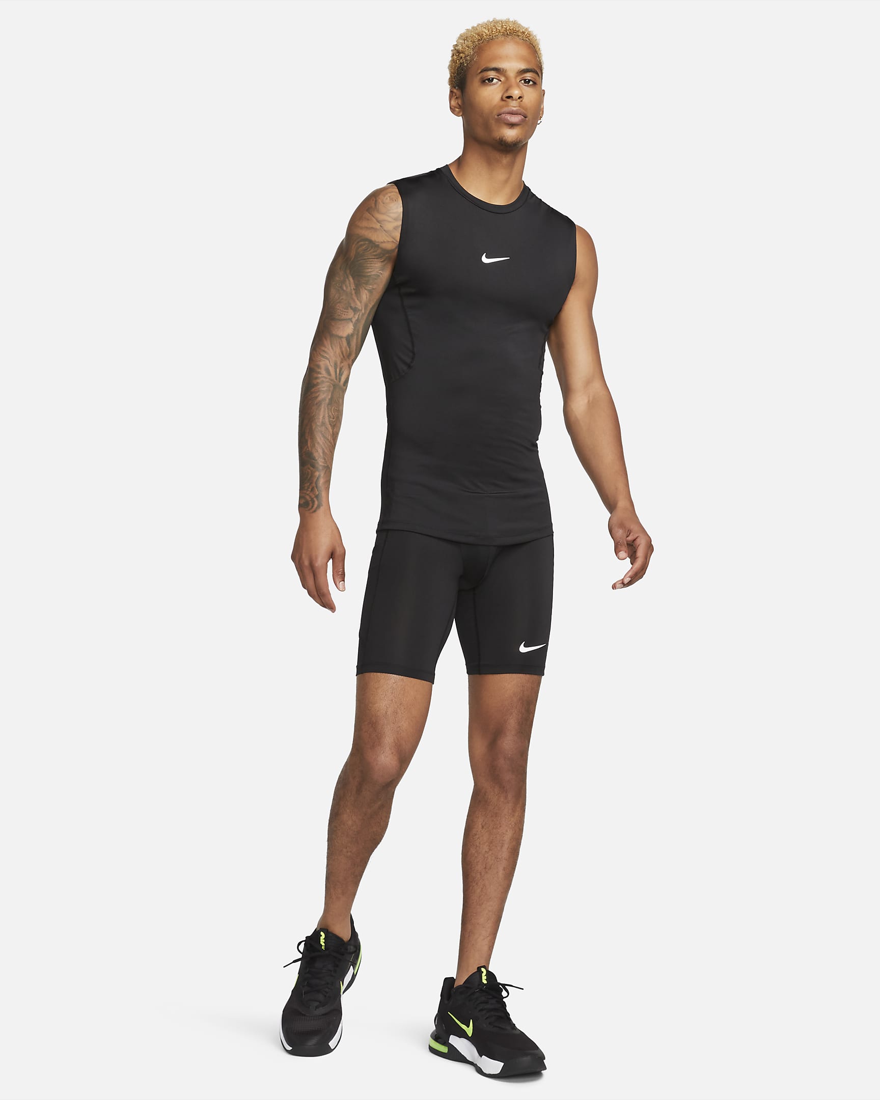 Nike Pro Men's DriFIT Tight Sleeveless Fitness Top. Nike UK