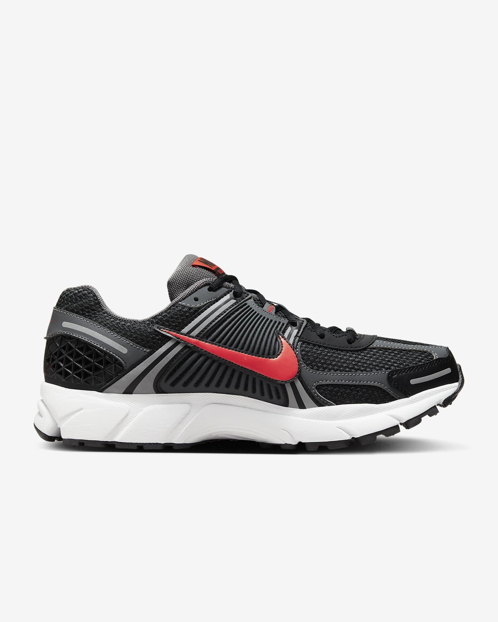 Nike Zoom Vomero 5 Men's Shoes - Black/Iron Grey/Summit White/Picante Red