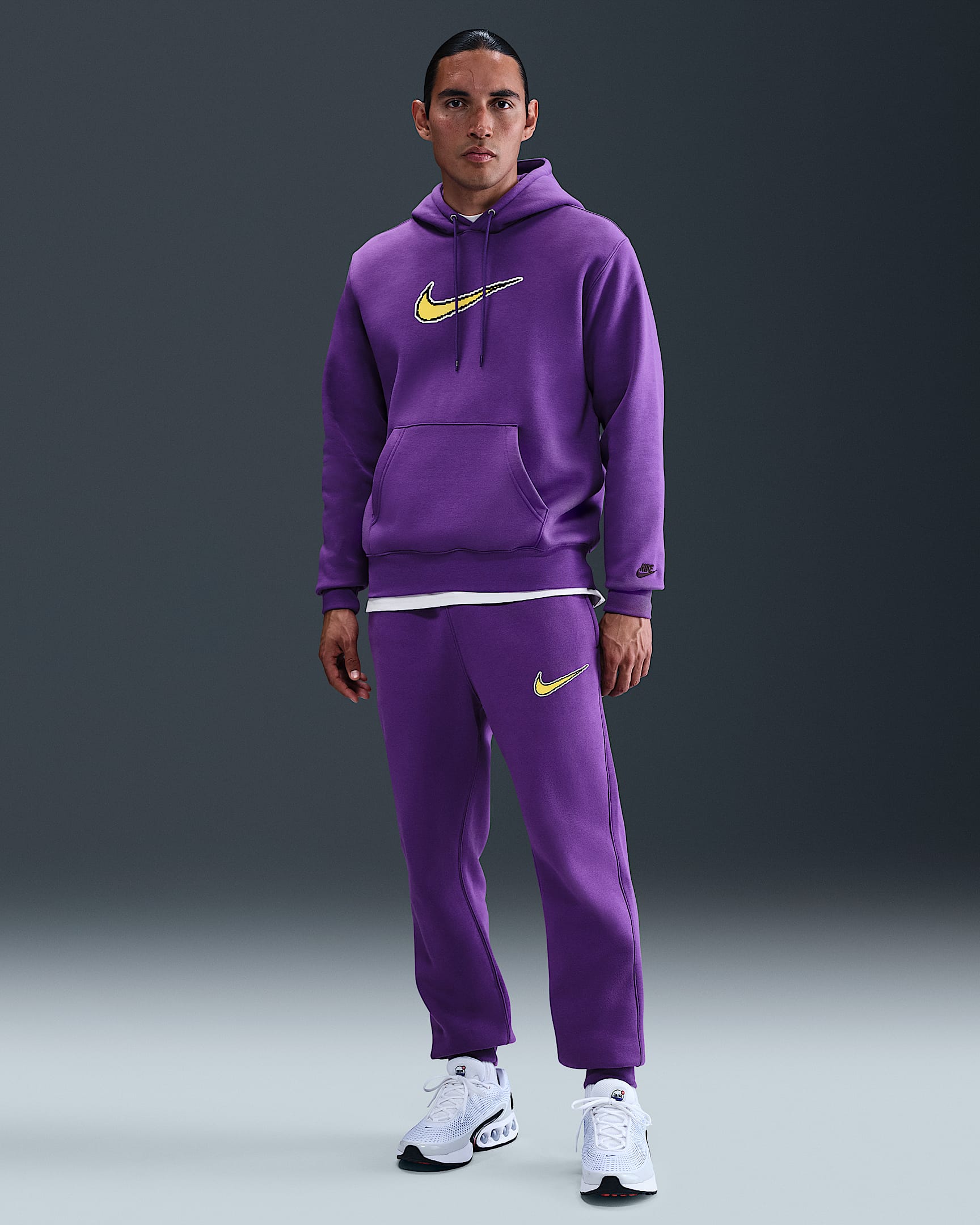 Nike Sportswear Club Men's Fleece Joggers - Wild Grape/Wild Grape/Black