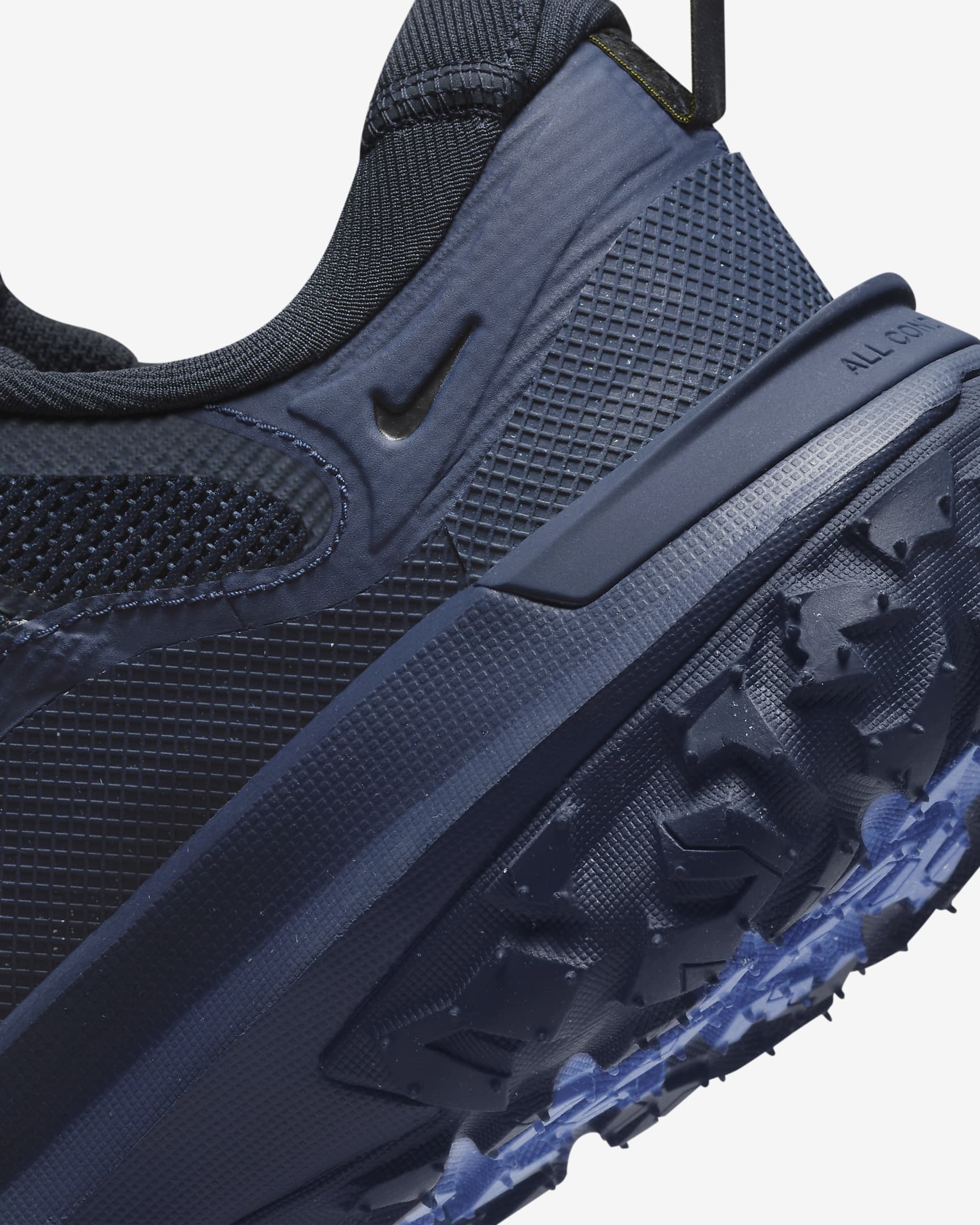 Scarpa Nike ACG Mountain Fly 2 Low GORE-TEX – Uomo - Dark Obsidian/Midnight Navy/Persian Violet/Light Carbon