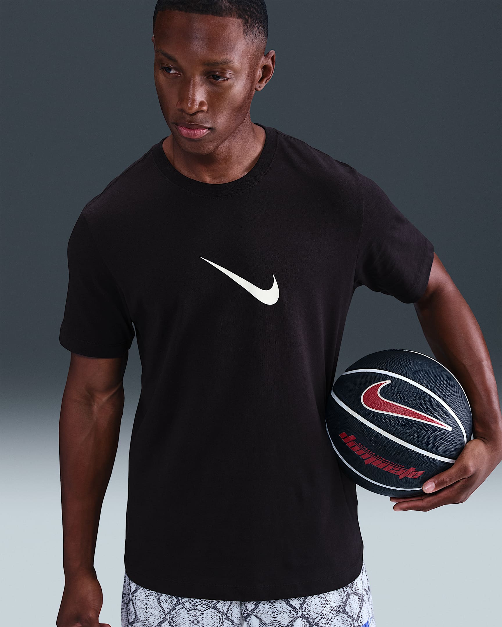 Playera para hombre Giannis - Negro
