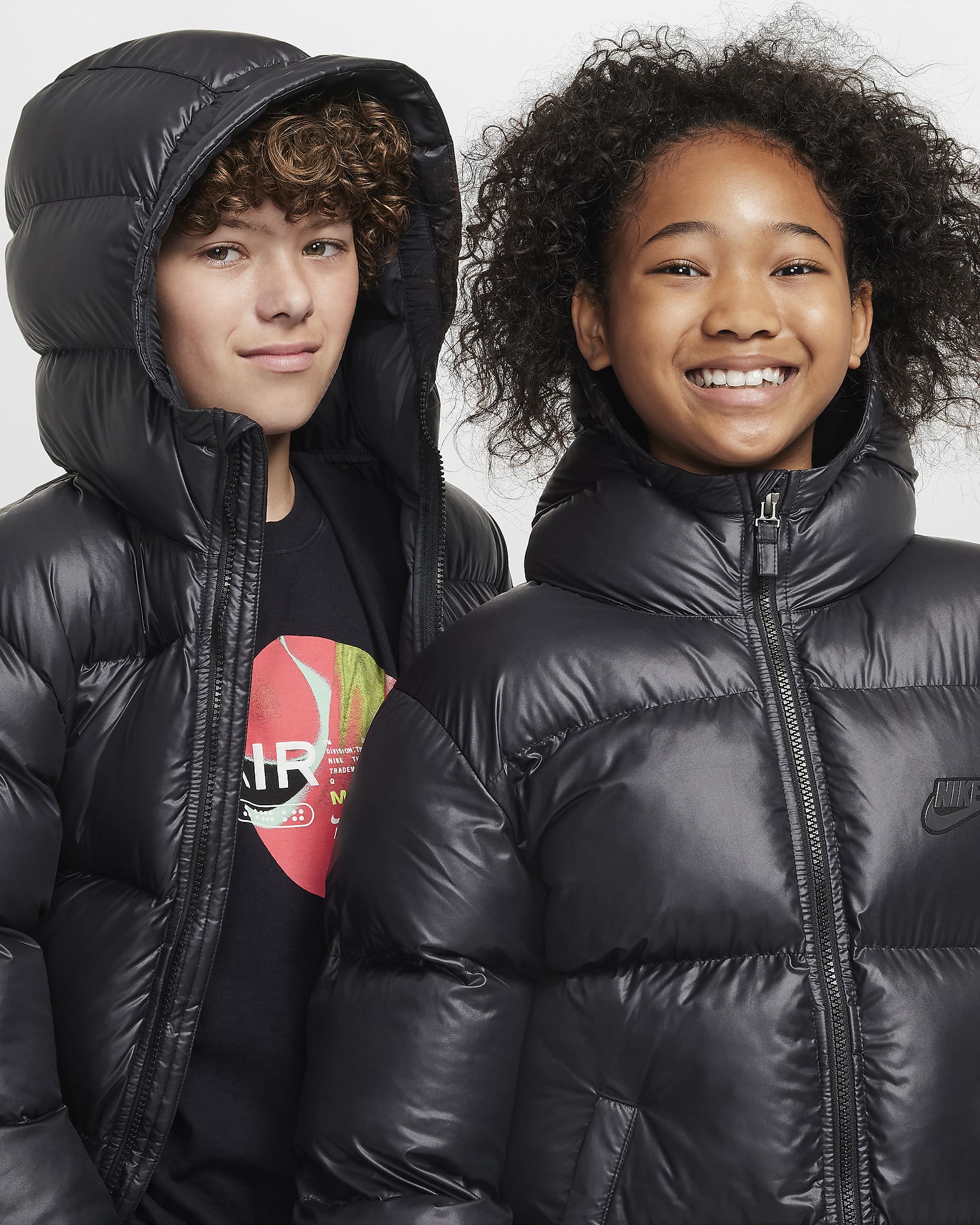 Nike Sportswear Heavyweight Synthetic Fill EasyOn Older Kids' Therma-FIT Repel Loose Hooded Parka - Black/Black/Anthracite/Anthracite