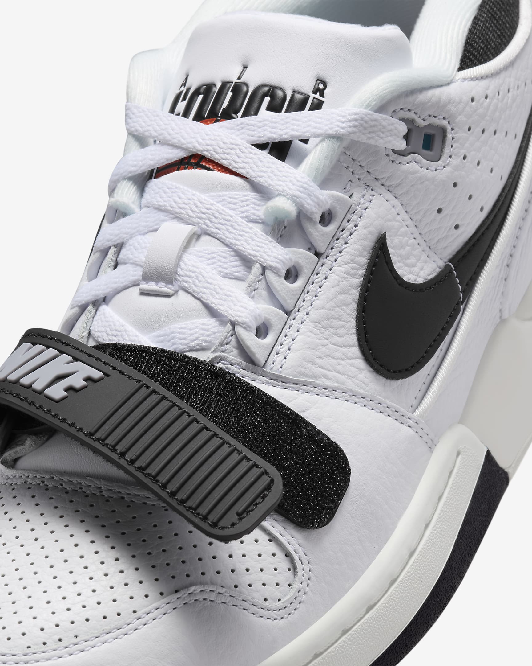 Tenis para hombre Nike Air Alpha Force '88 - Blanco/Blanco cumbre/Gris cemento/Negro