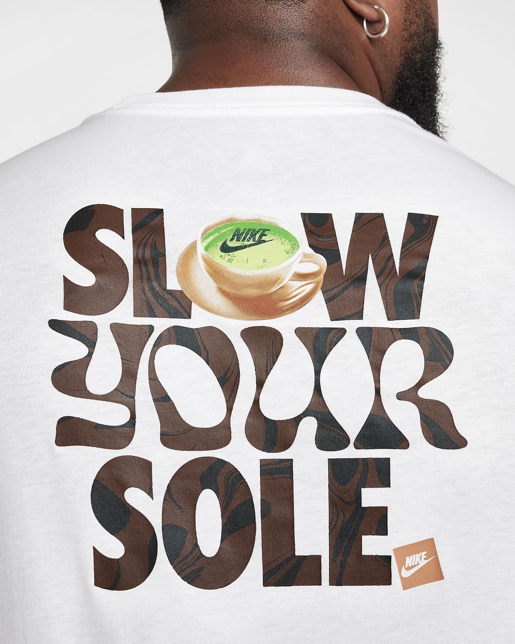 Playera de manga larga Nike Sportswear Club.