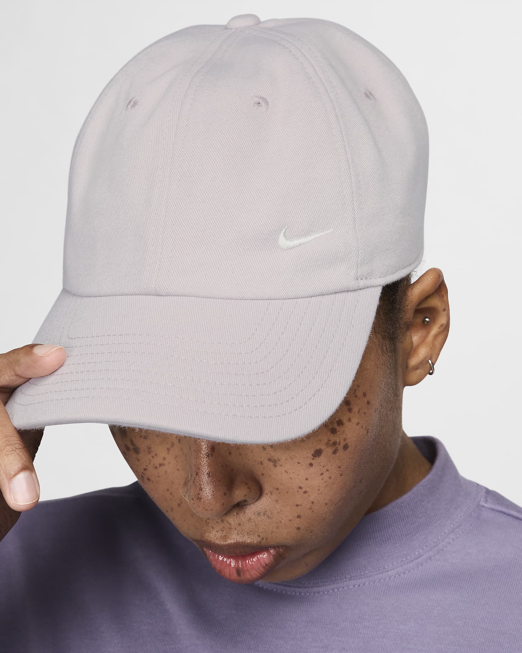 Czapka o nieusztywnianej konstrukcji Nike Club - Platinum Violet/Sail