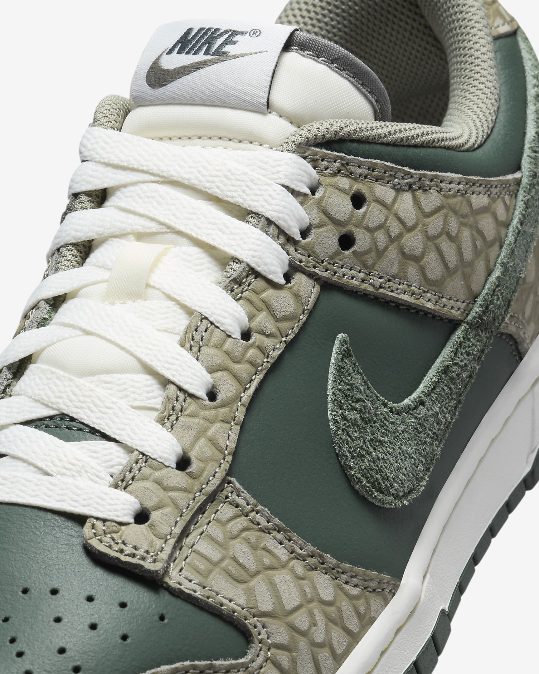 Nike Dunk Low Retro Premium Men's Shoes. Nike ID