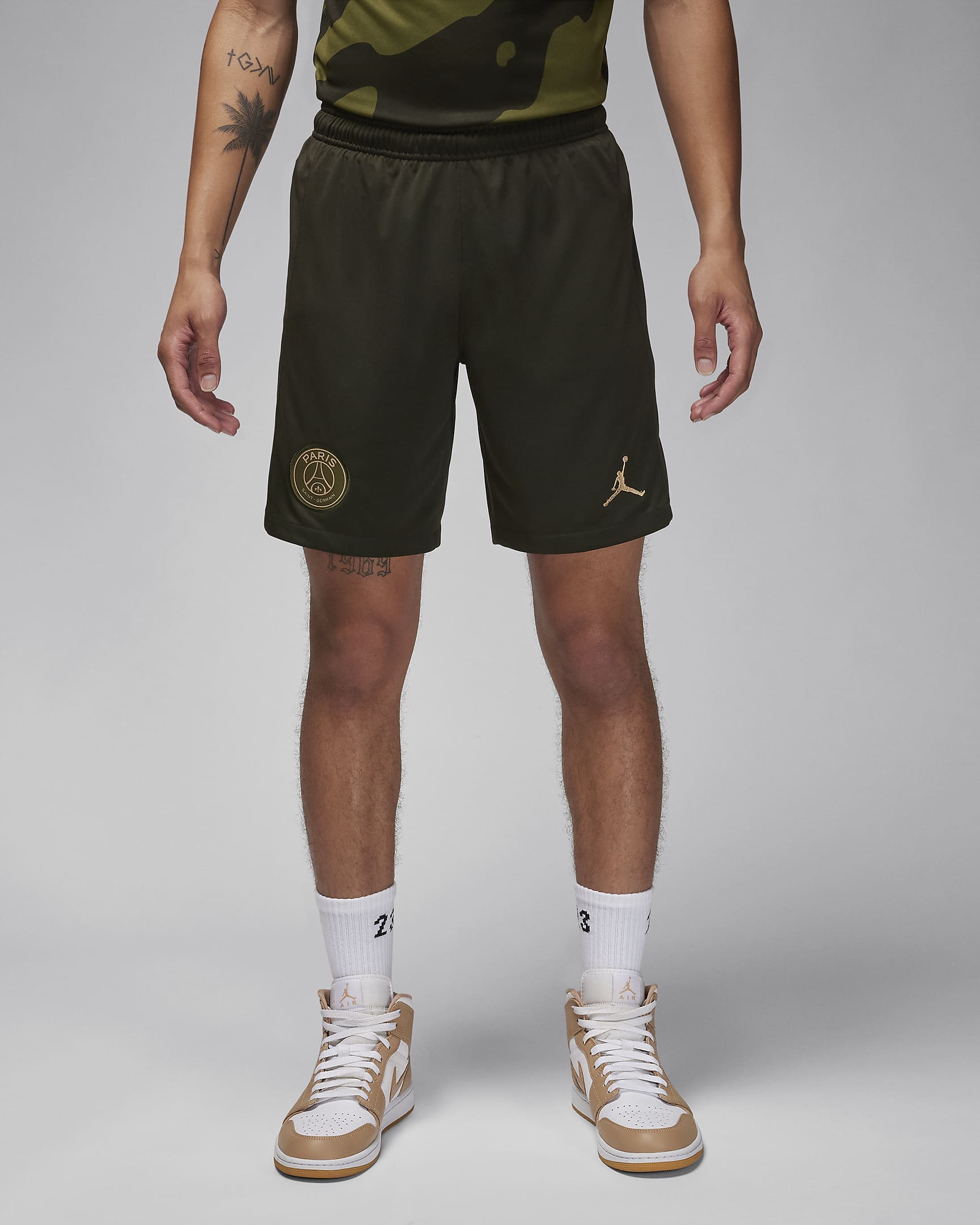 Shorts de fútbol Jordan Dri-FIT Replica del Paris Saint-Germain complementario 2023/24 Stadium para hombre - Secuoya/Secuoya/Cáñamo