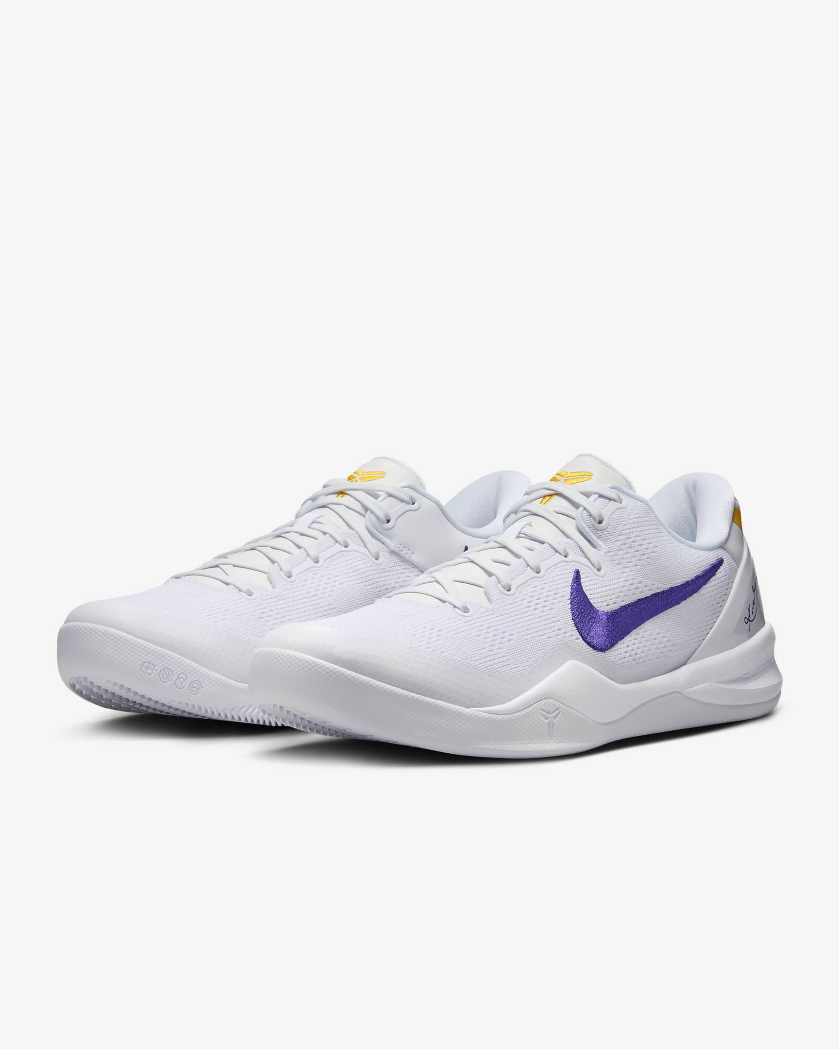 รองเท้าบาสเก็ตบอล Kobe VIII Protro - ขาว/University Gold/Court Purple