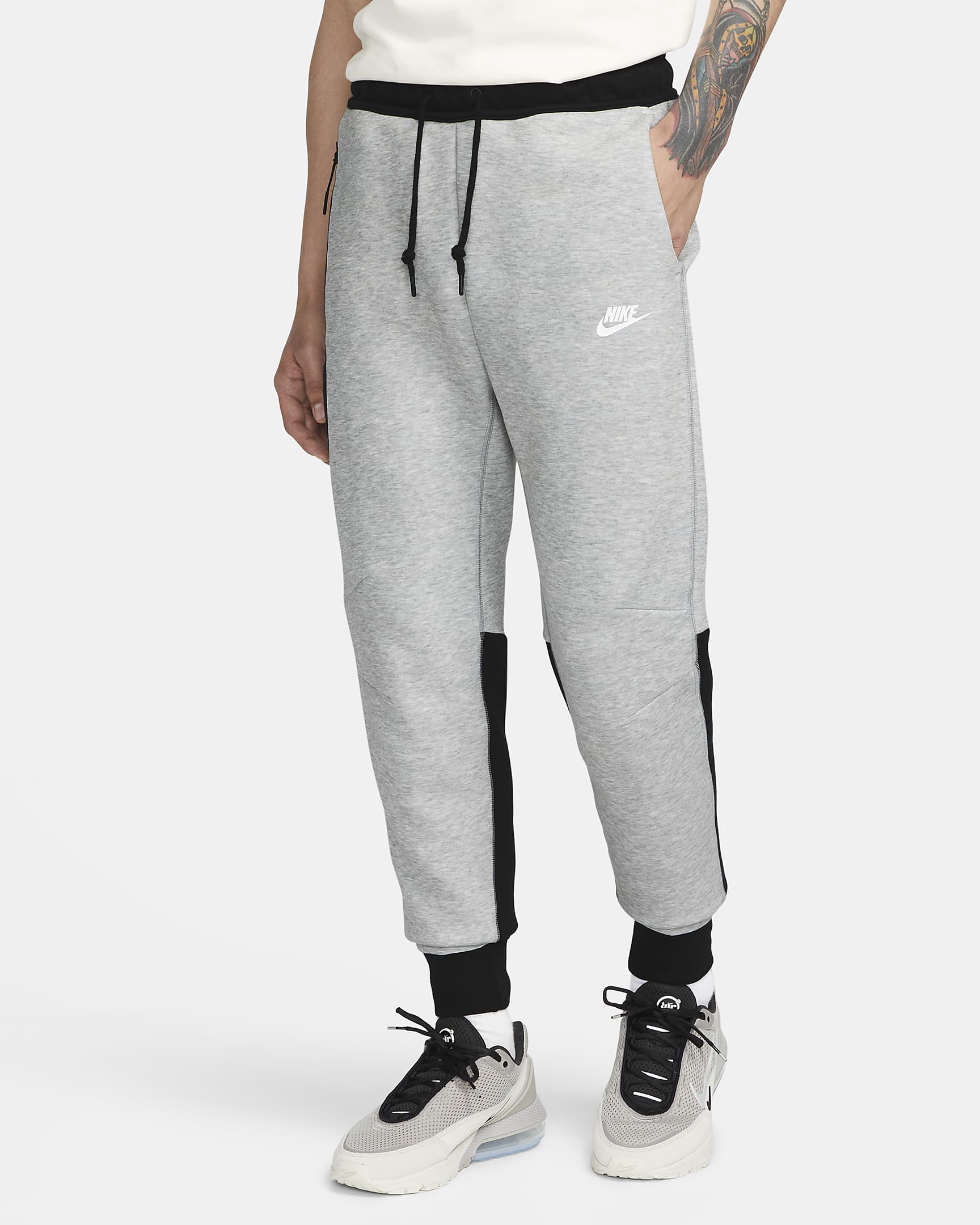 Nike Sportswear Tech Fleece férfi szabadidőnadrág - Dark Grey Heather/Fekete/Fehér