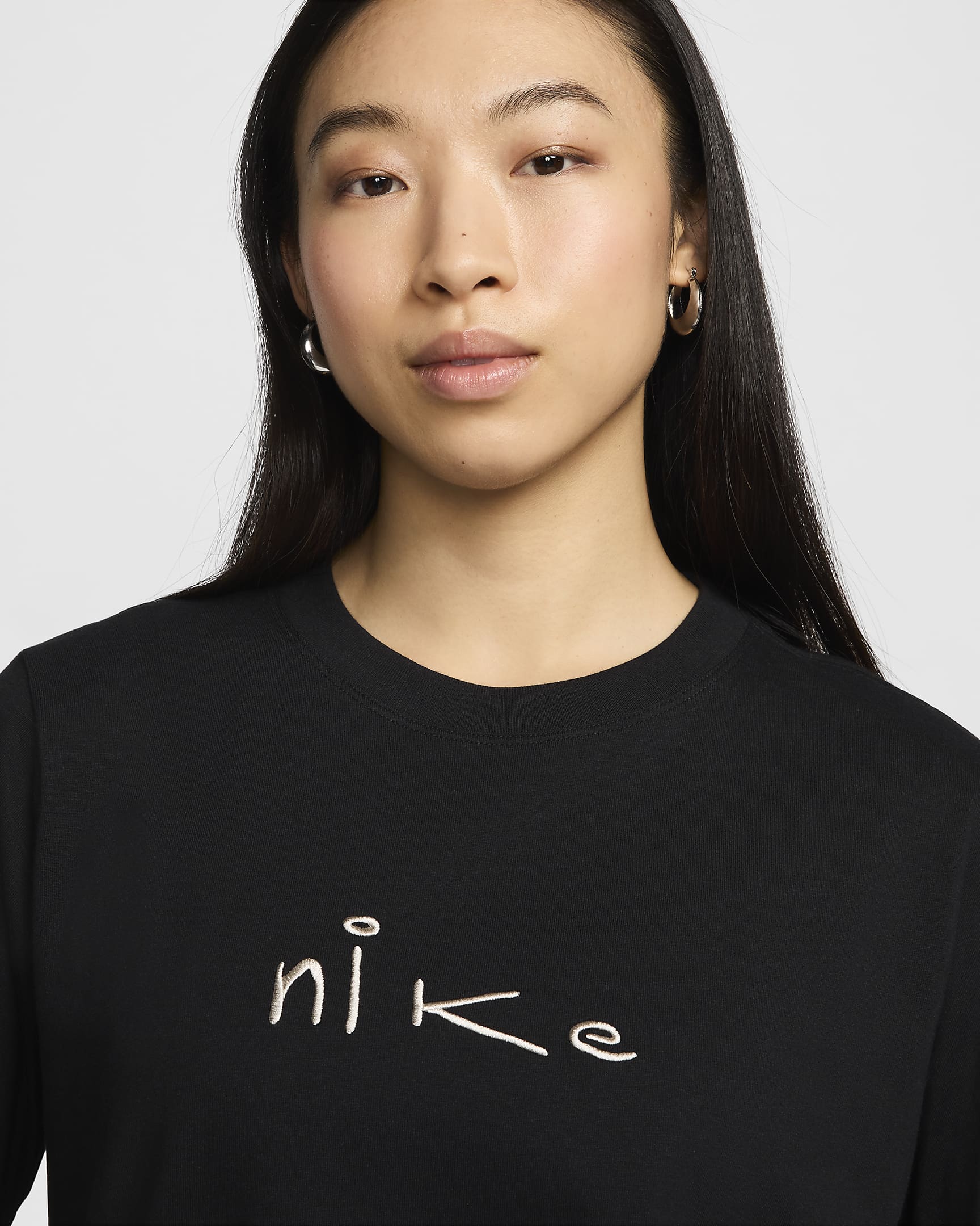 Nike Sportswear Women's T-Shirt - Black