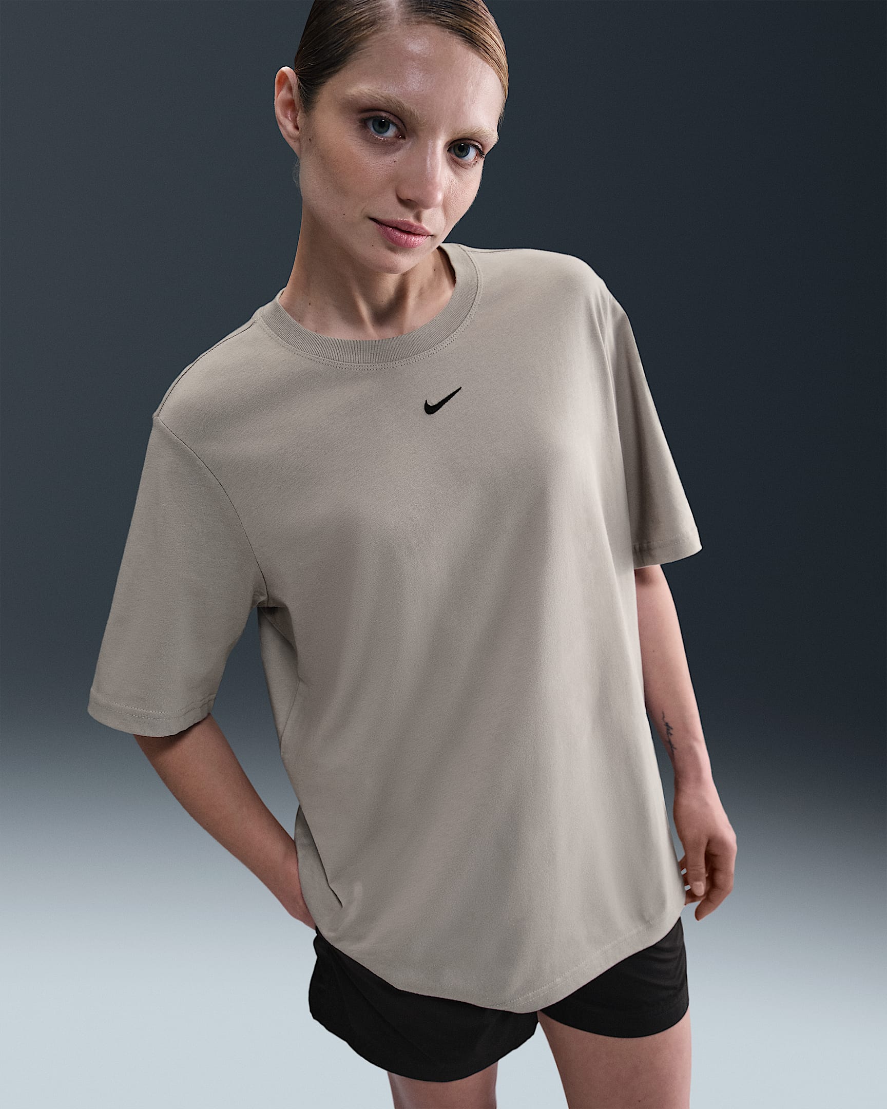 Nike Sportswear Essential Damen-T-Shirt - College Grey