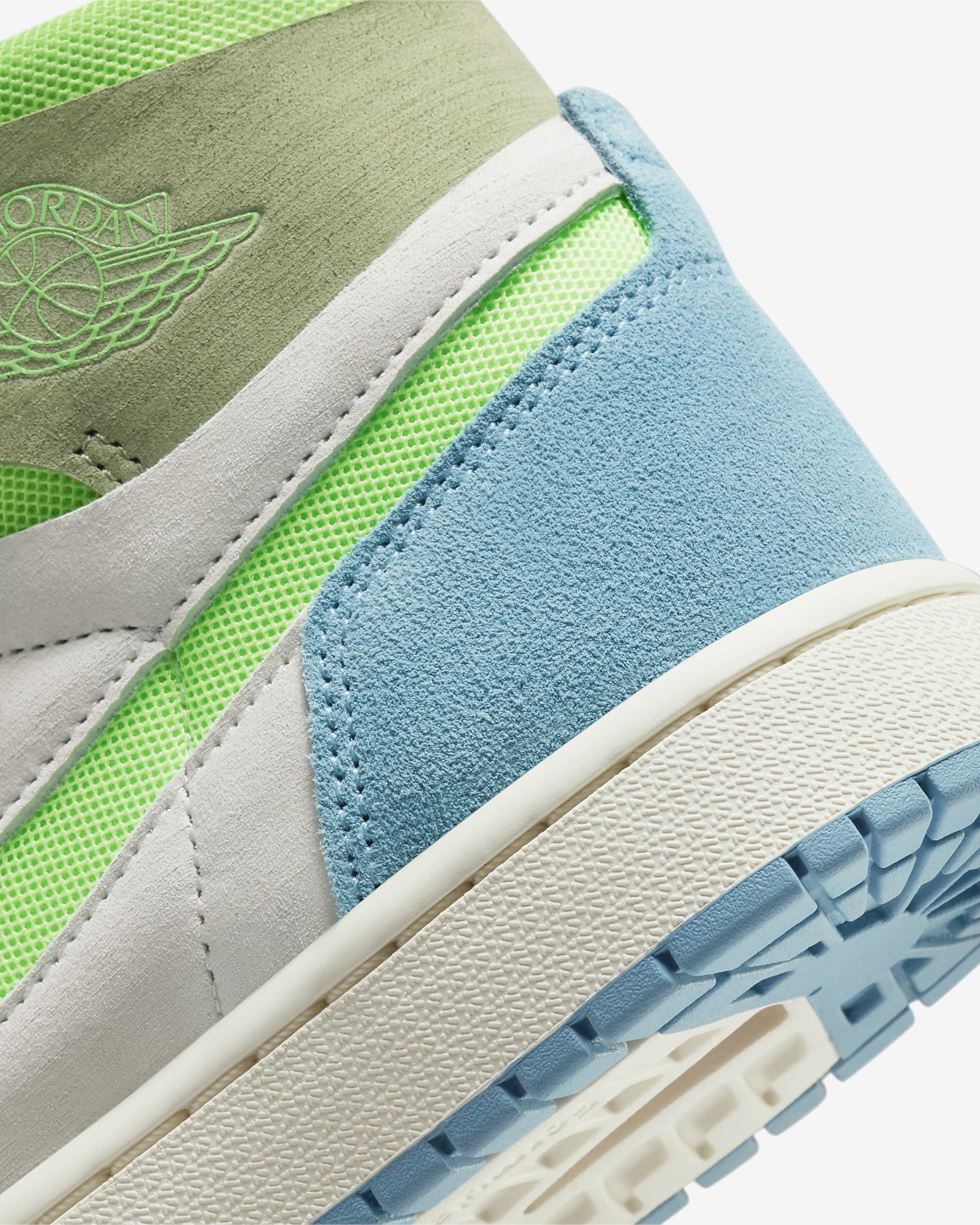 Air Jordan 1 Zoom CMFT 2 Women's Shoes. Nike CA