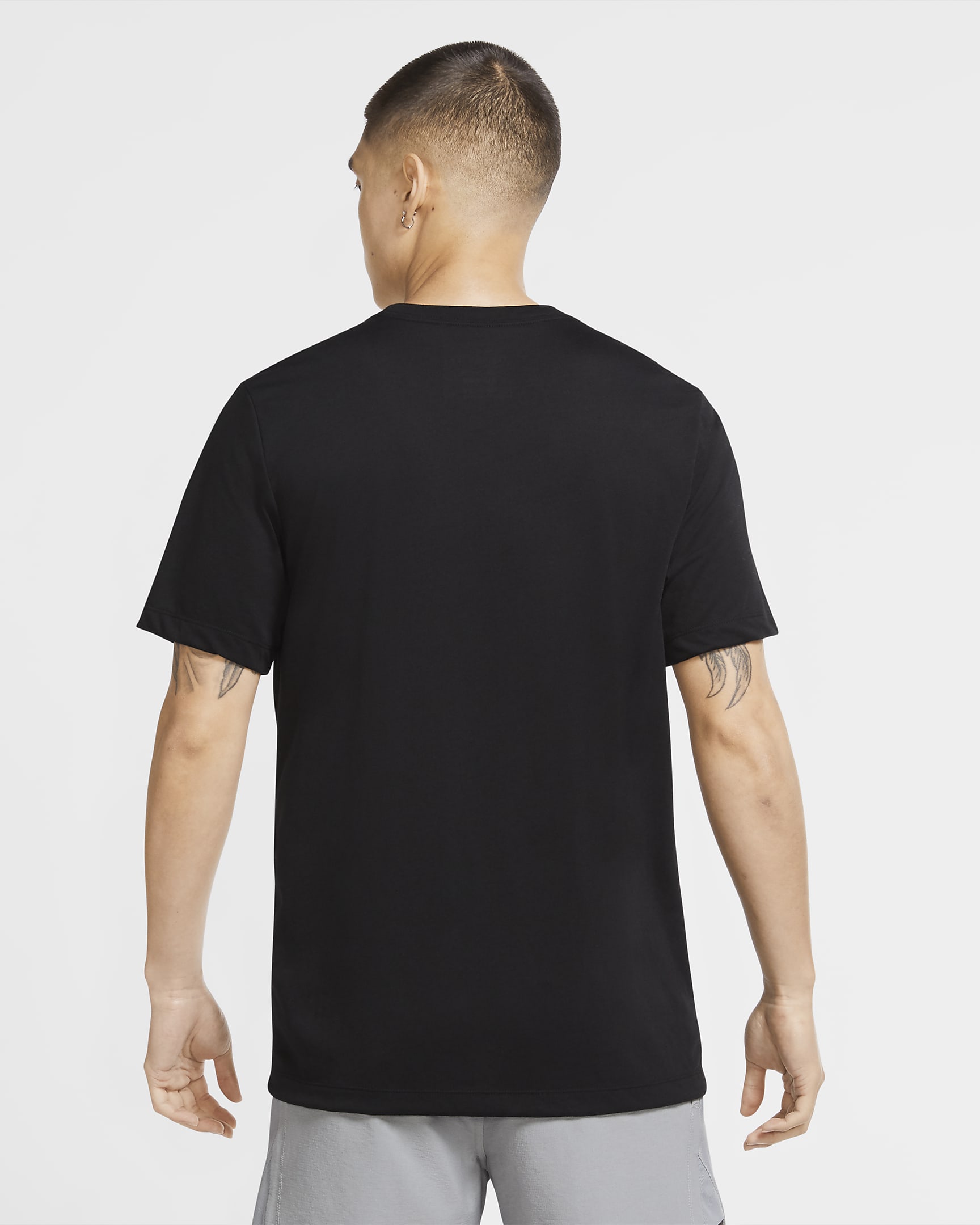 Nike Dri-FIT Men's Swoosh Training T-Shirt. Nike BG