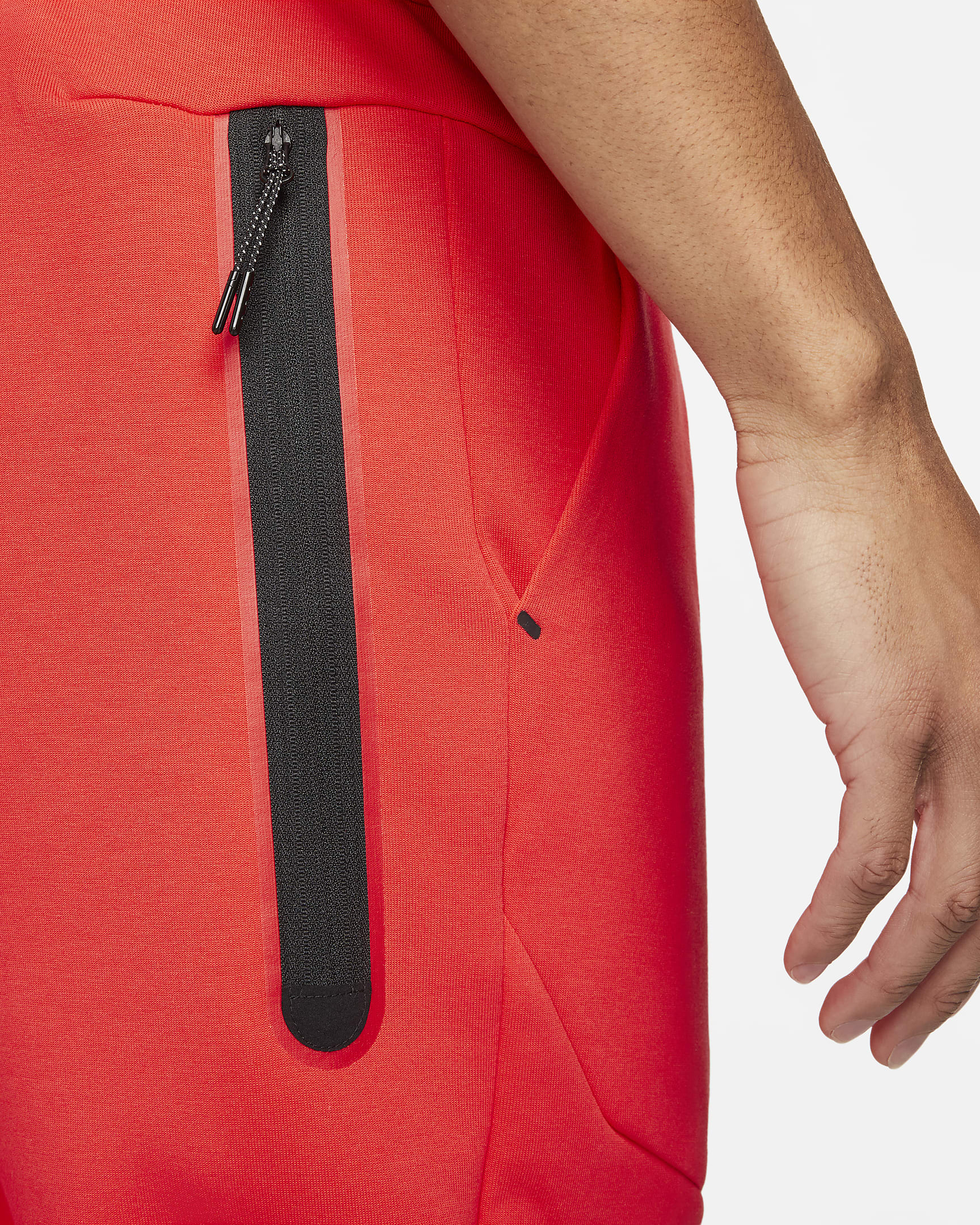 Pantalon de jogging Nike Sportswear Tech Fleece pour Homme. Nike BE