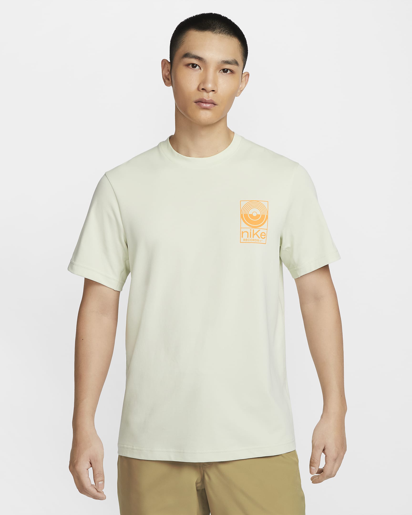 Nike Primary Studio '72 Men's Dri-FIT Short-Sleeve Versatile Top - Sea Glass/Sundial