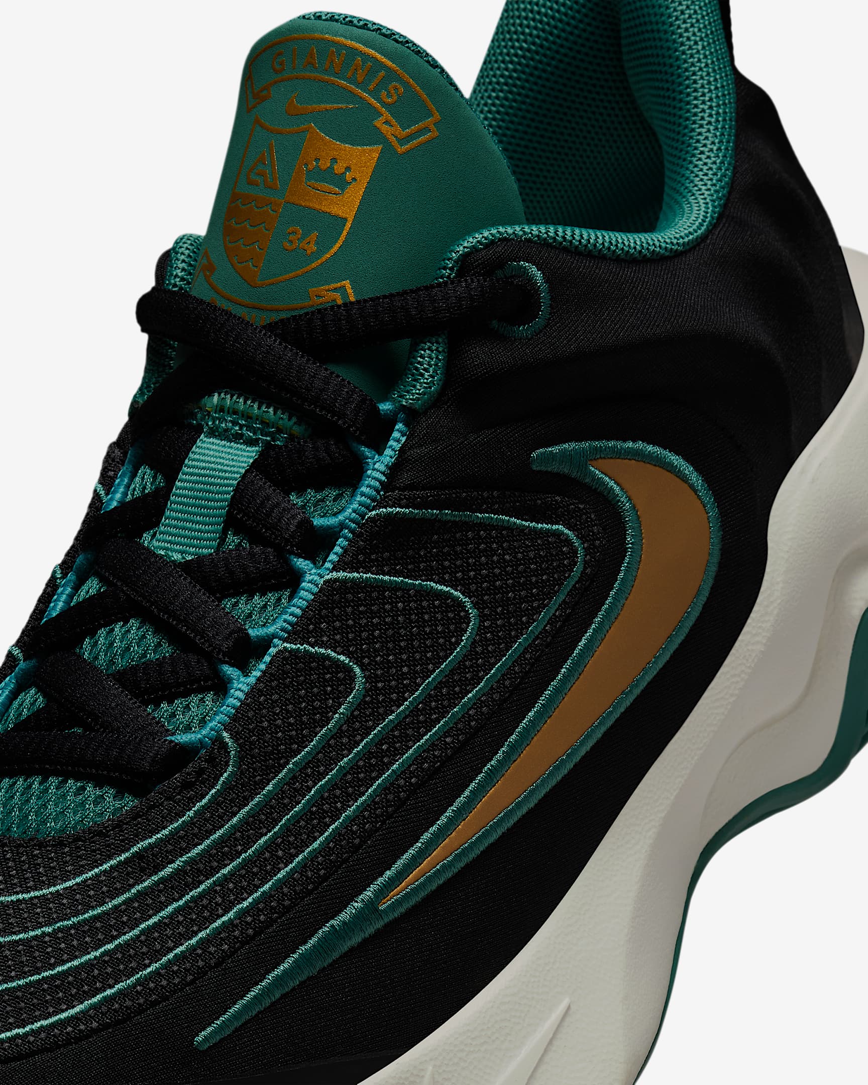 giannis shoes 1