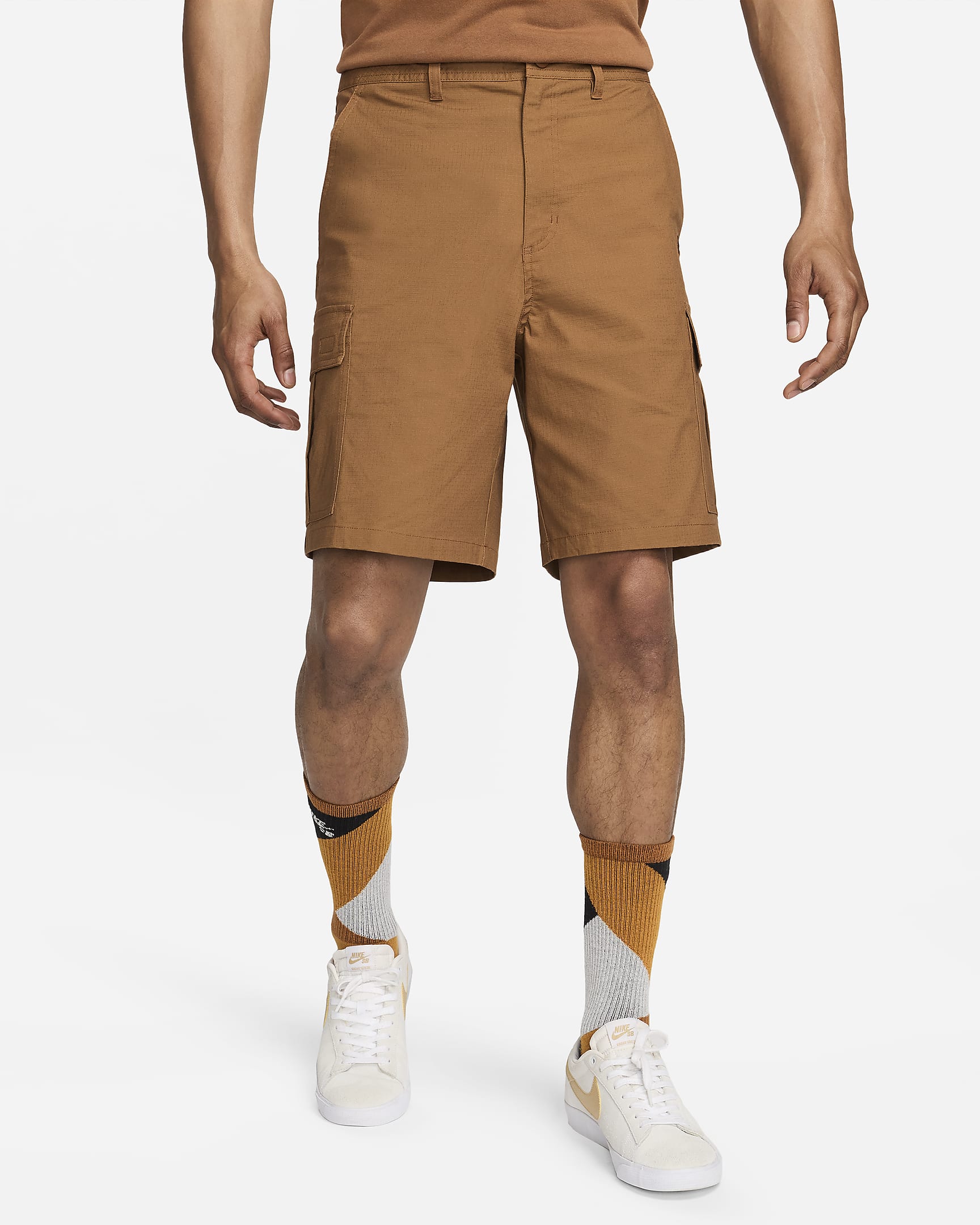 Nike Club Men's Woven Cargo Shorts - Light British Tan/Light British Tan