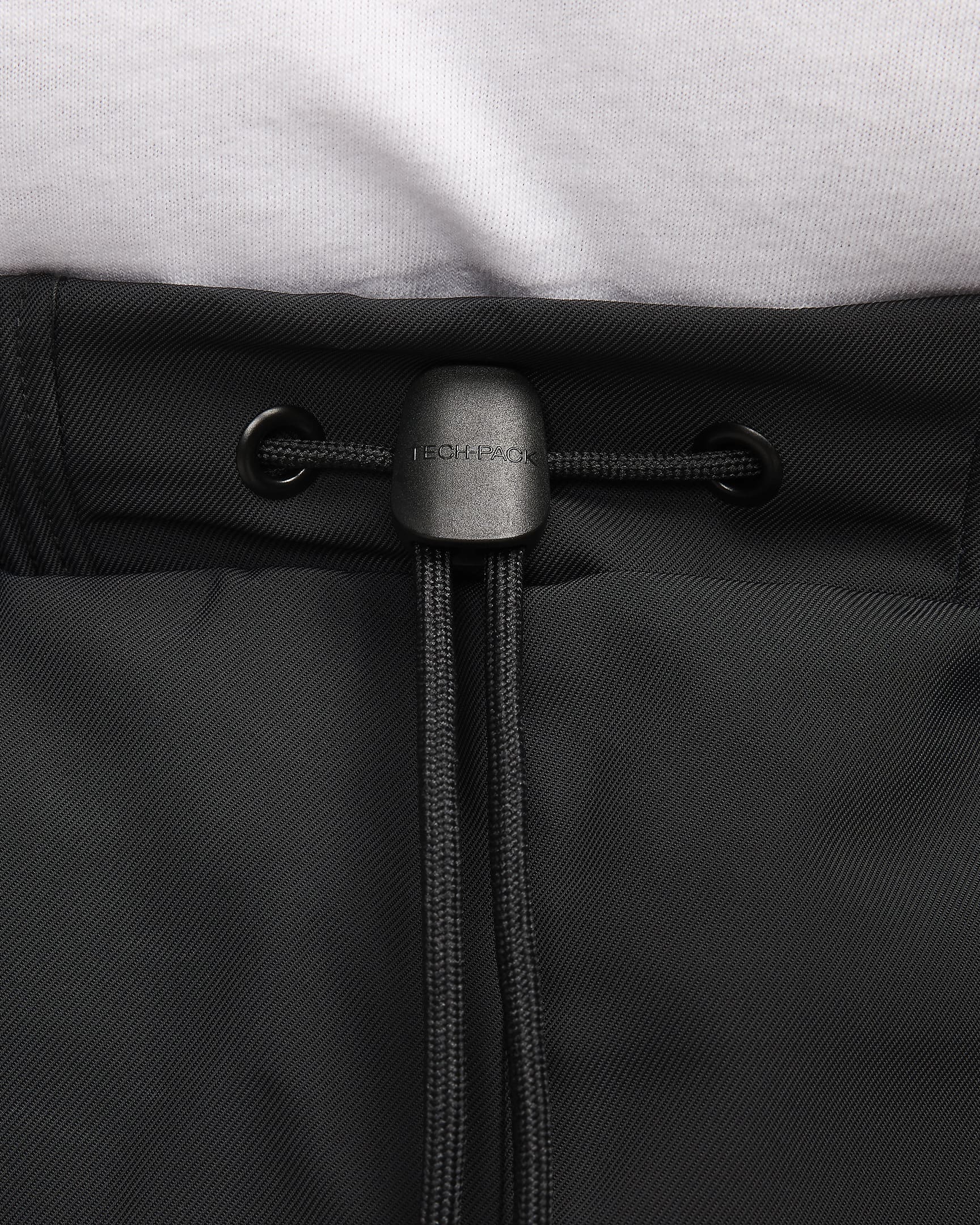 Nike Sportswear Tech Pack Utility-Webshorts für Herren - Schwarz/Schwarz/Schwarz