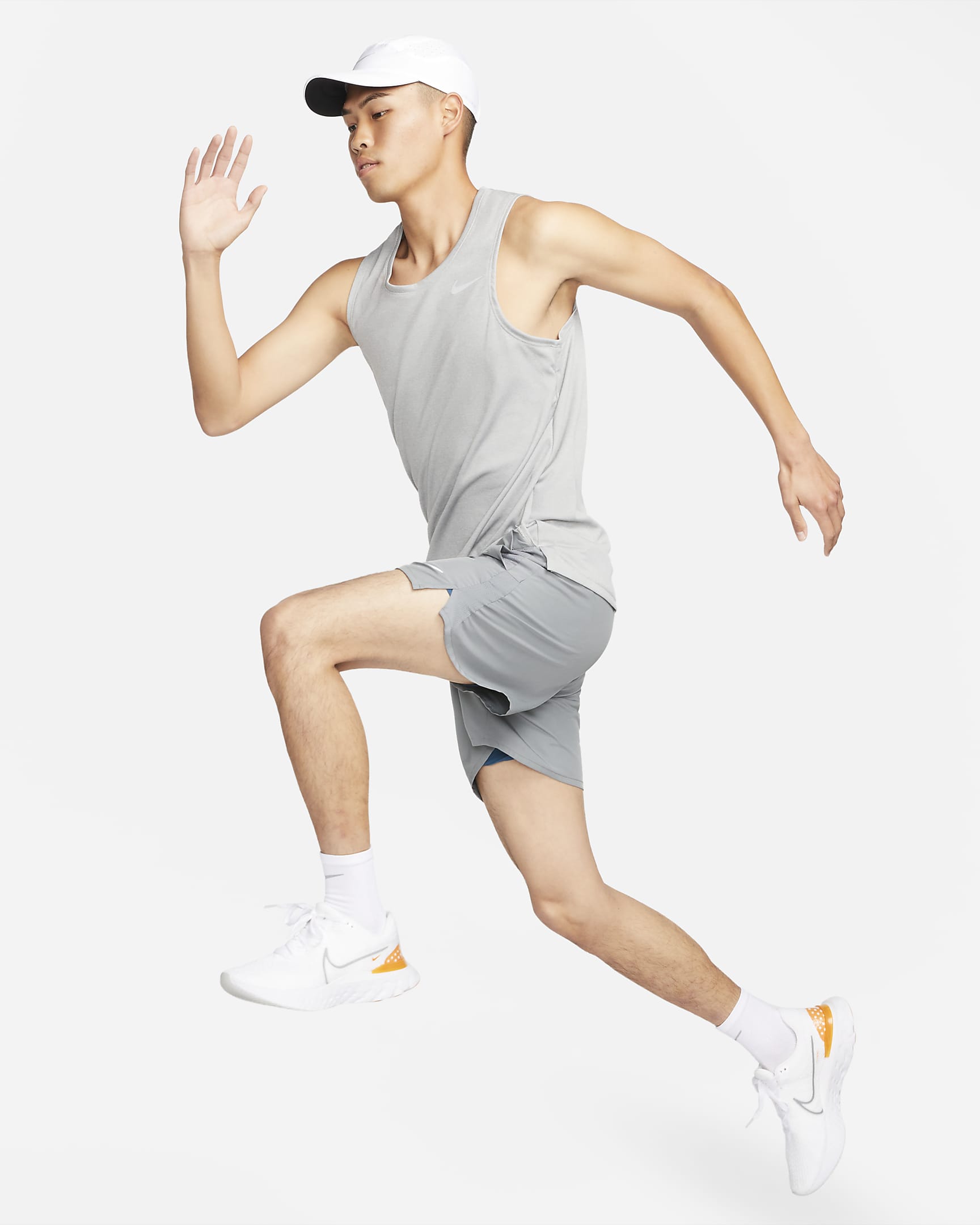 Nike Dri-FIT Miler Men's Running Tank. Nike PH