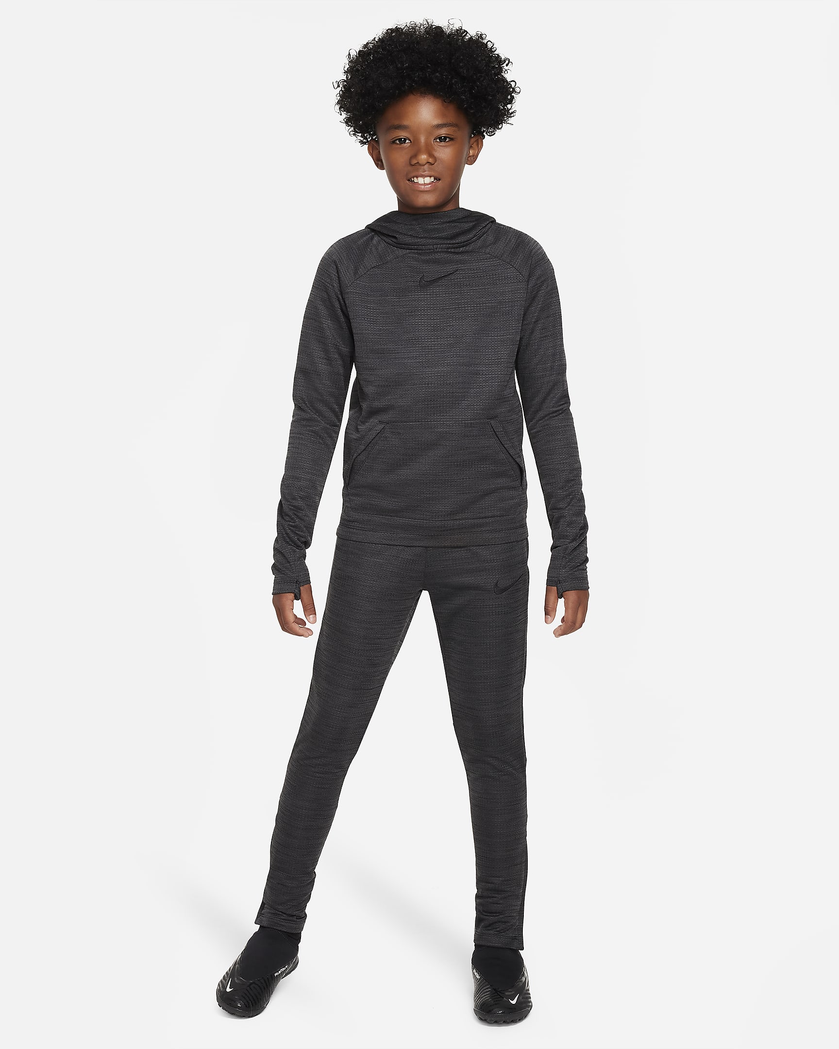 Nike DriFIT Academy Older Kids' Pullover Football Hoodie. Nike LU