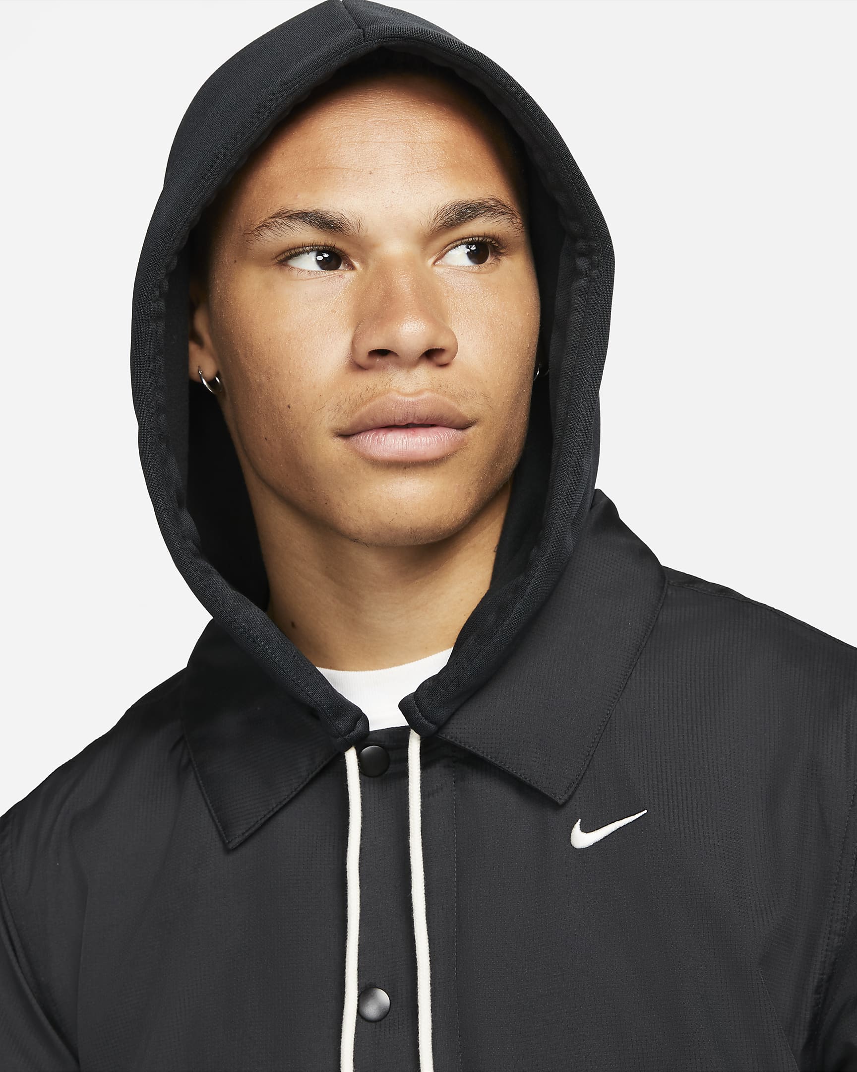 Nike ThermaFIT Standard Issue Men's Basketball Winterized Hoodie.