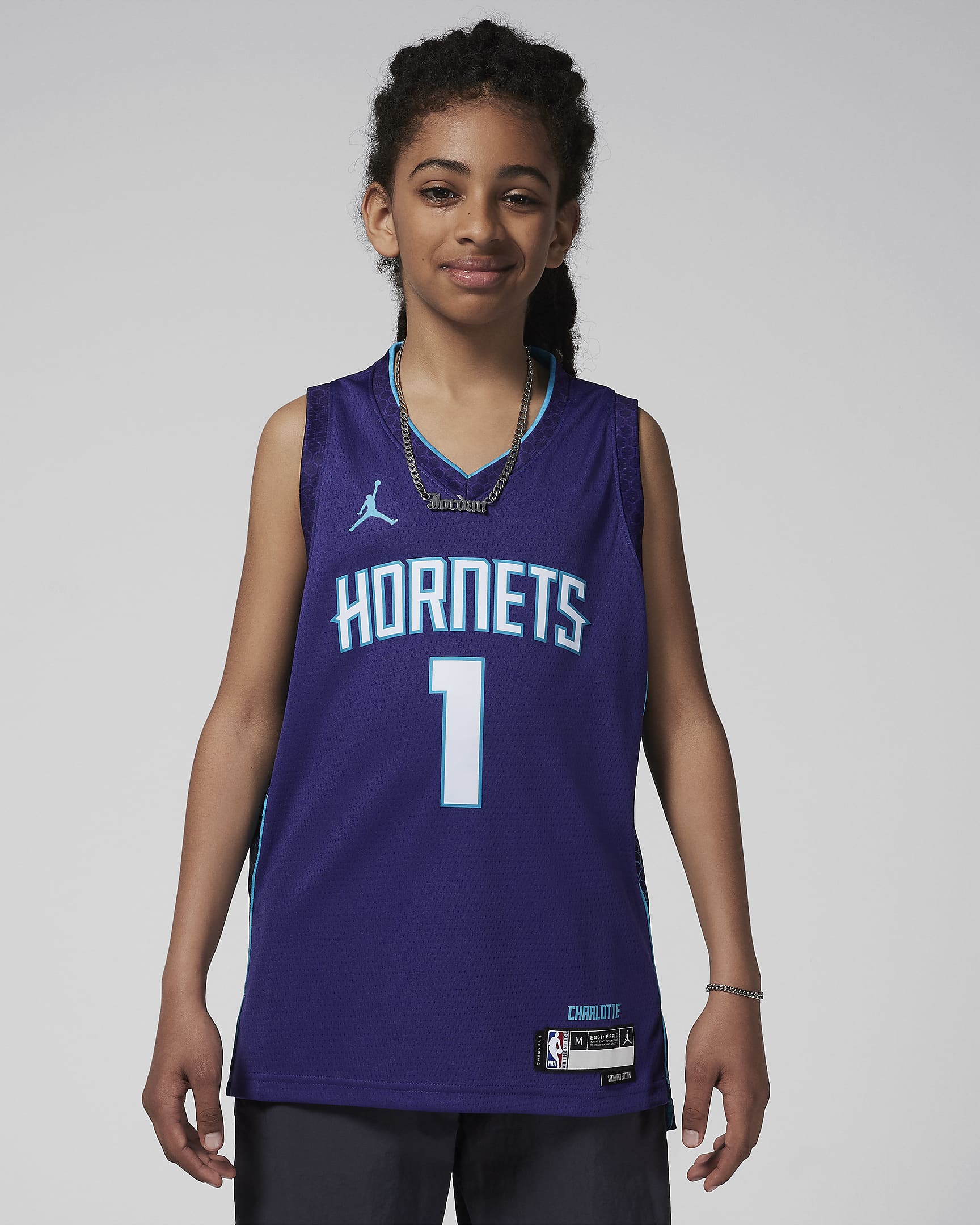 LaMelo Ball Charlotte Hornets Statement Edition Older Kids' Jordan Dri-FIT NBA Swingman Jersey - New Orchid