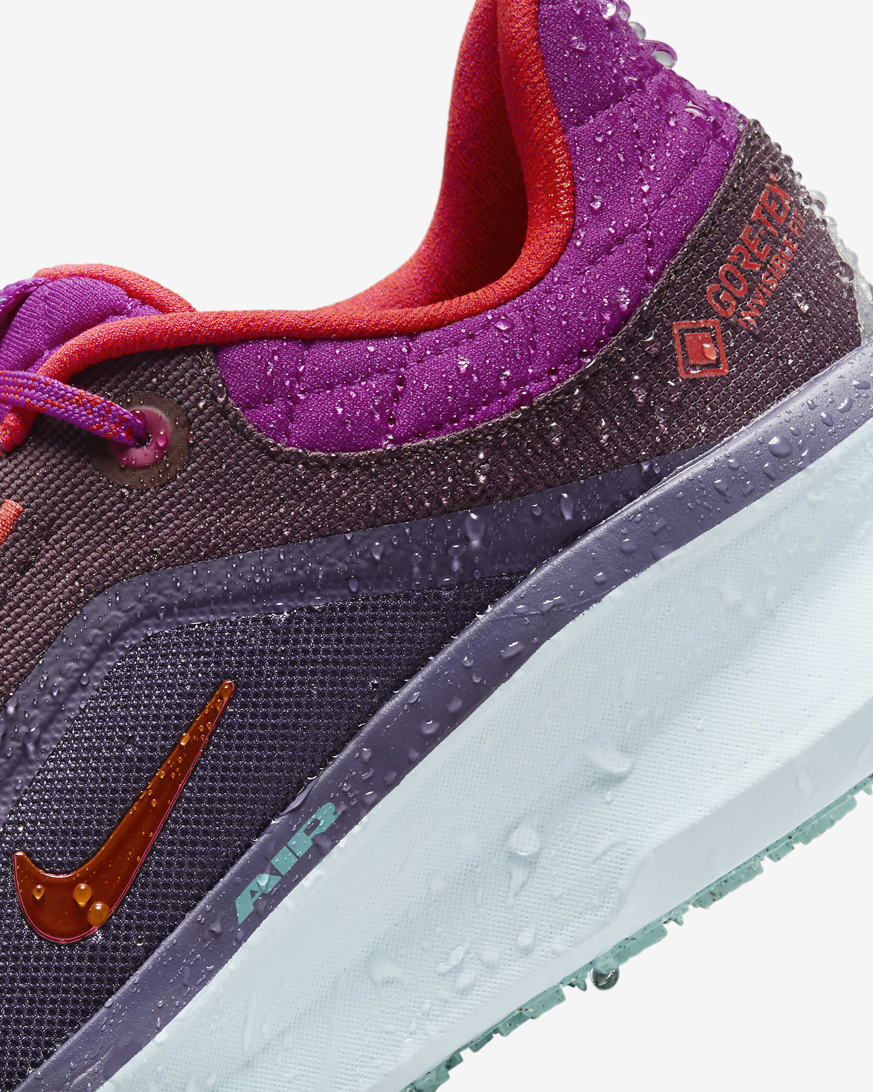 Nike Winflo 11 GORE-TEX SE Men's Waterproof Road Running Shoes - Vivid Grape/Dark Raisin/Green Frost/Bright Crimson