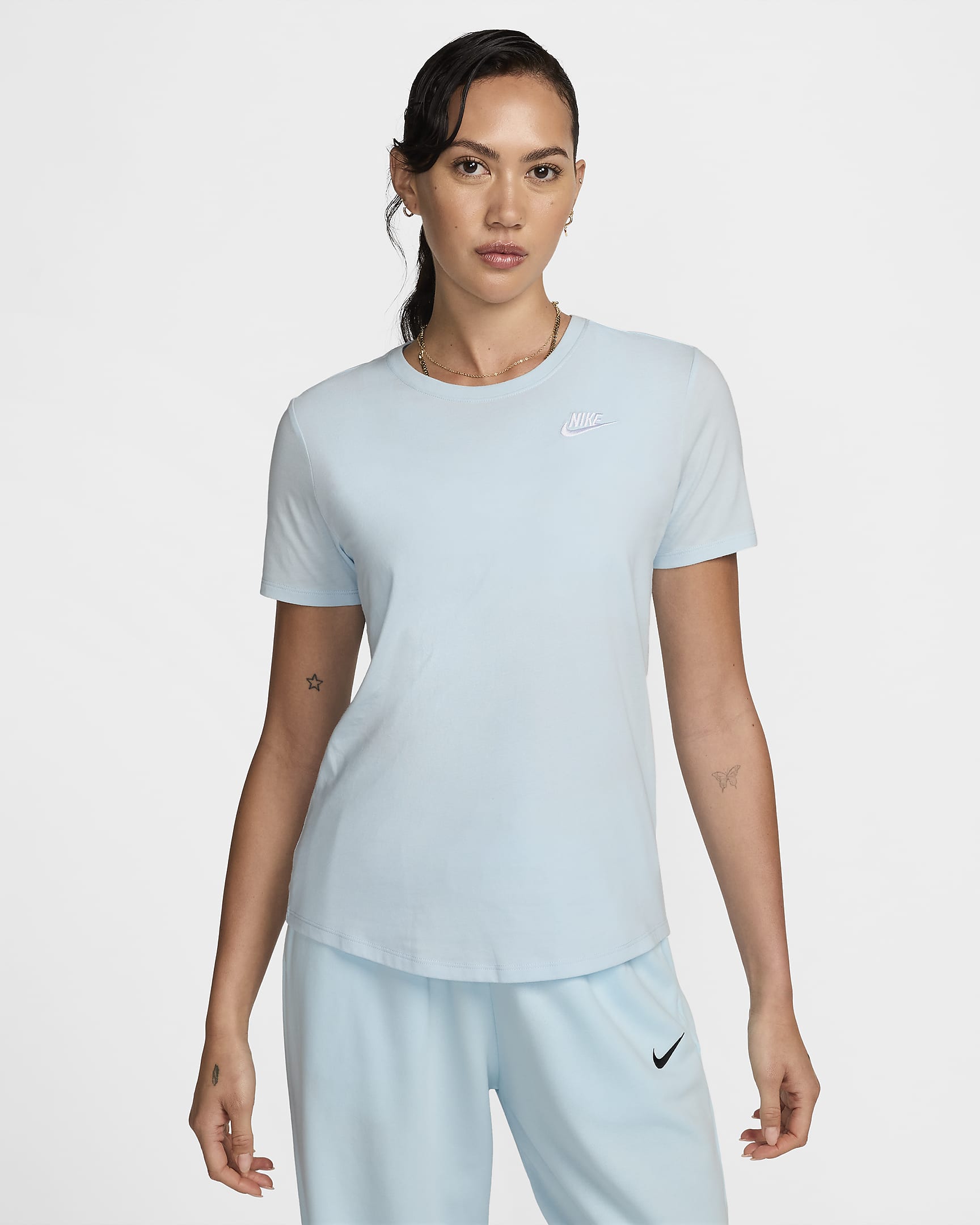 Nike Sportswear Club Essentials Women's T-Shirt - Glacier Blue/White