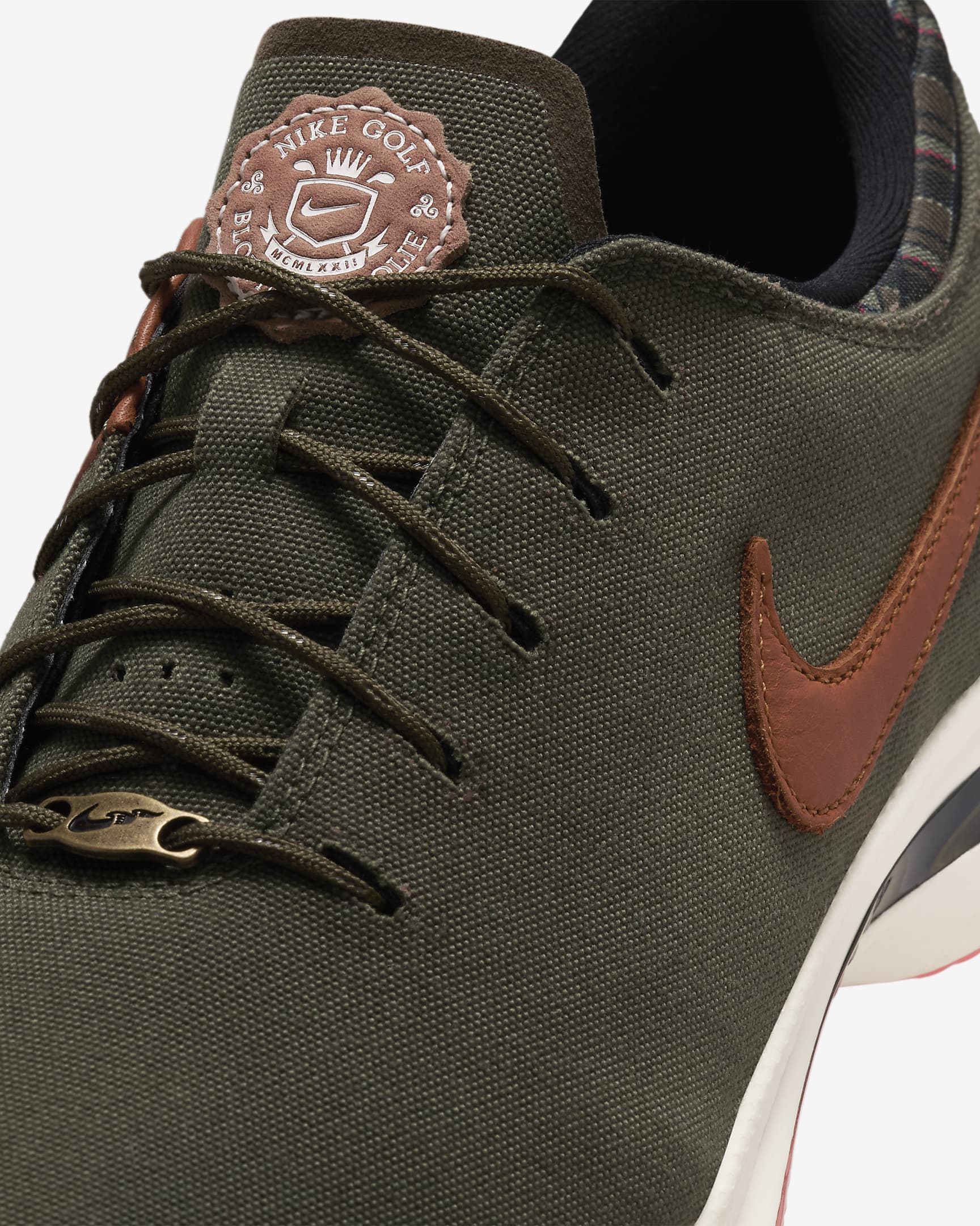 Nike Victory Tour 3 高爾夫鞋 (特寬) - Cargo Khaki/黑色/Hot Punch/Light British Tan