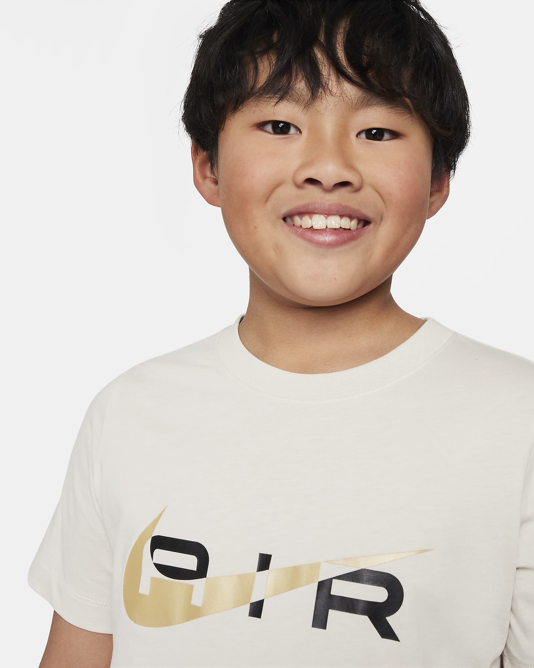 Nike Air Older Kids' (Boys') T-Shirt. Nike AT
