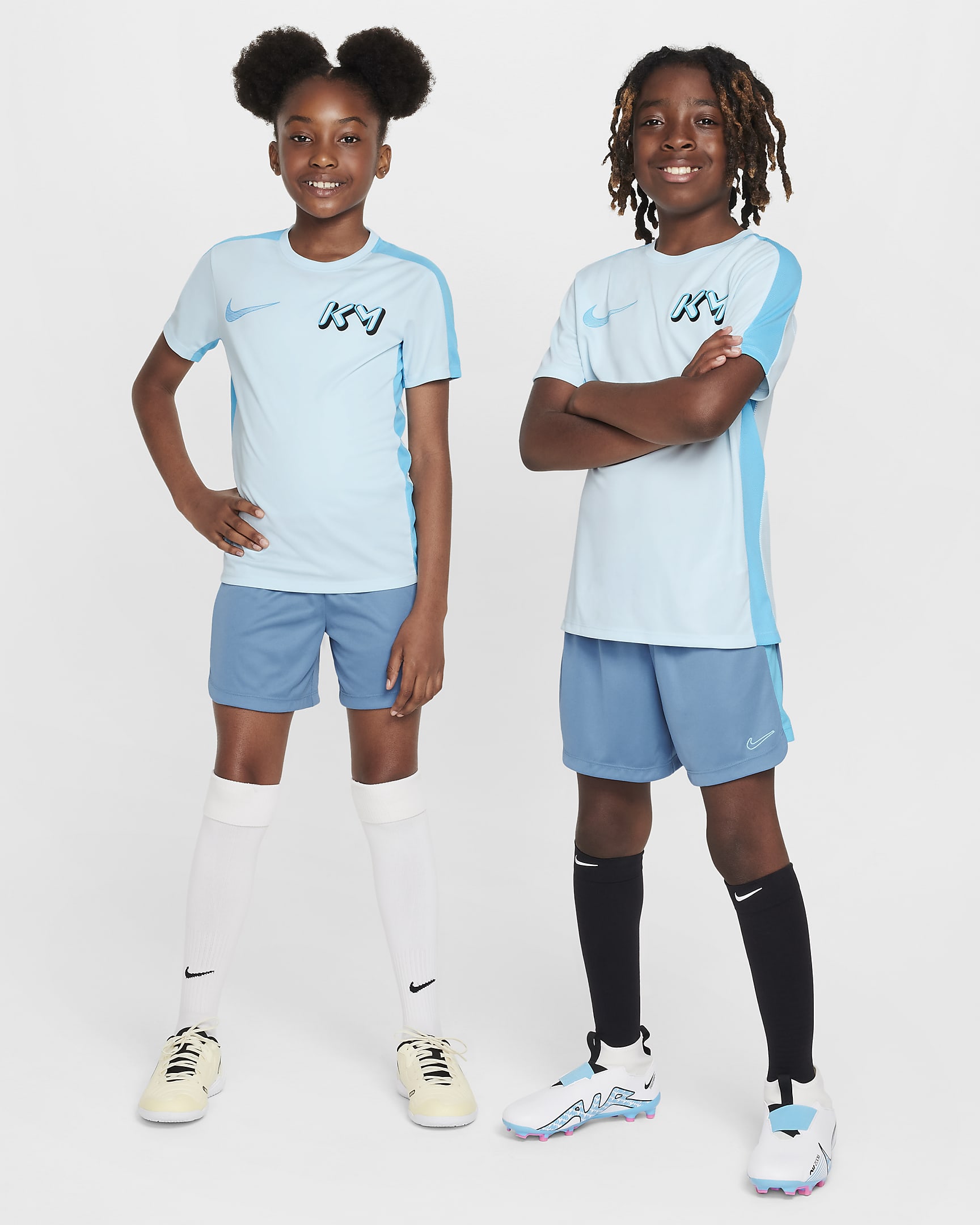 Kylian Mbappé Dri-FIT Academy23 voetbaltop voor kids - Glacier Blue/Baltic Blue