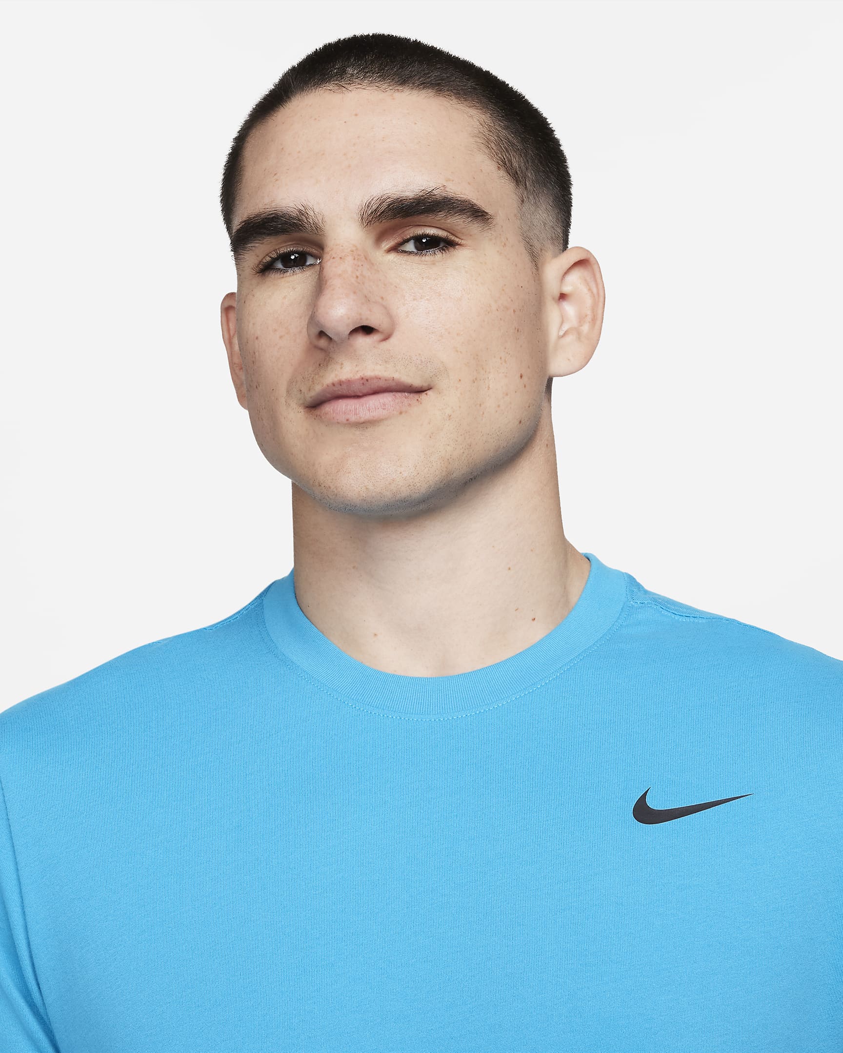 Nike Dri-FIT Men's Fitness T-Shirt. Nike ZA