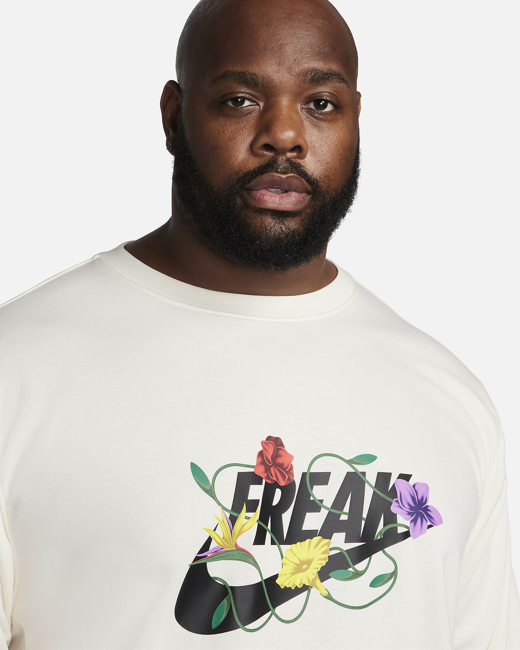 Giannis Standard Issue Men's Graphic Basketball Crew. Nike UK