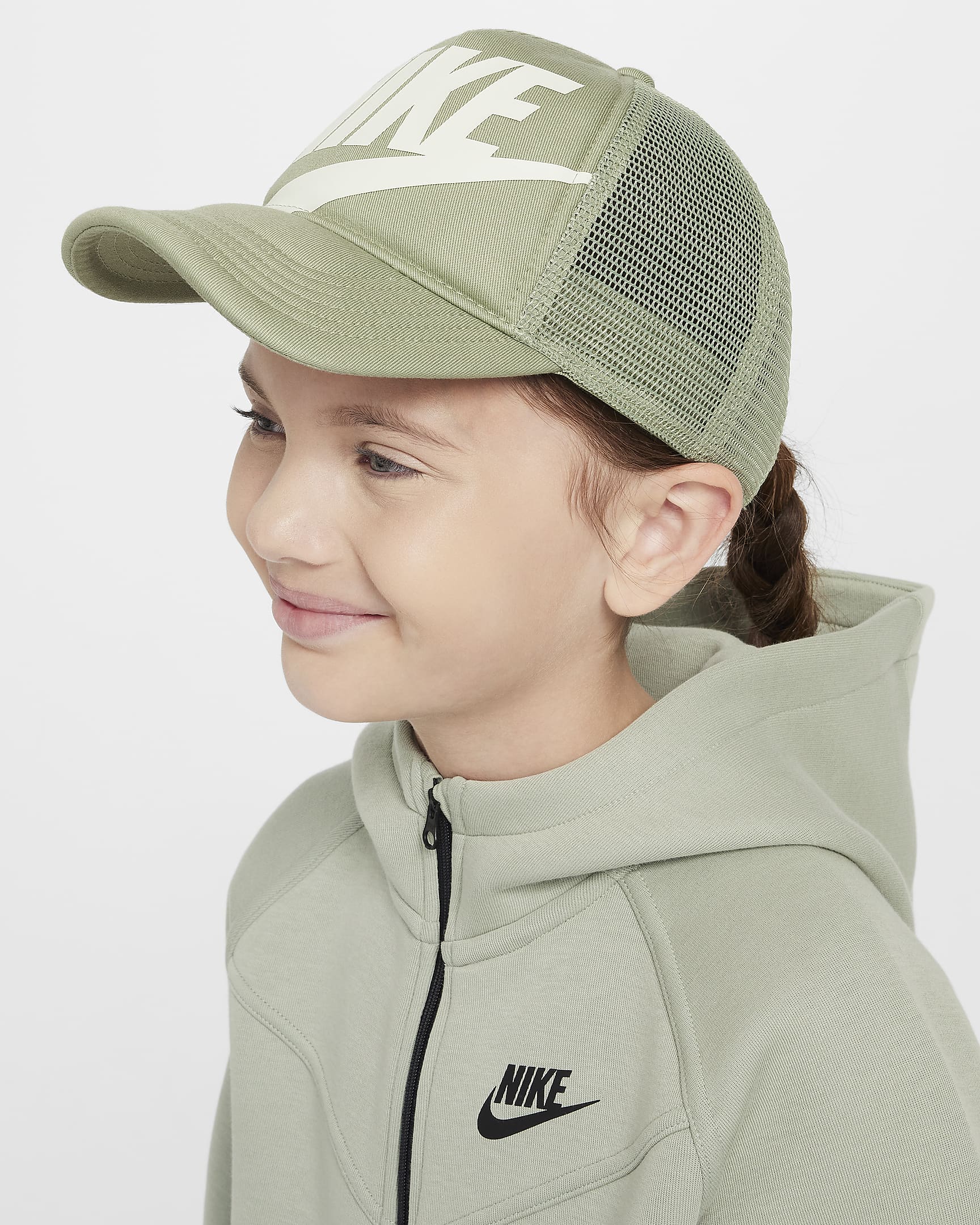 Nike Rise Kids' Structured Trucker Cap. Nike.com