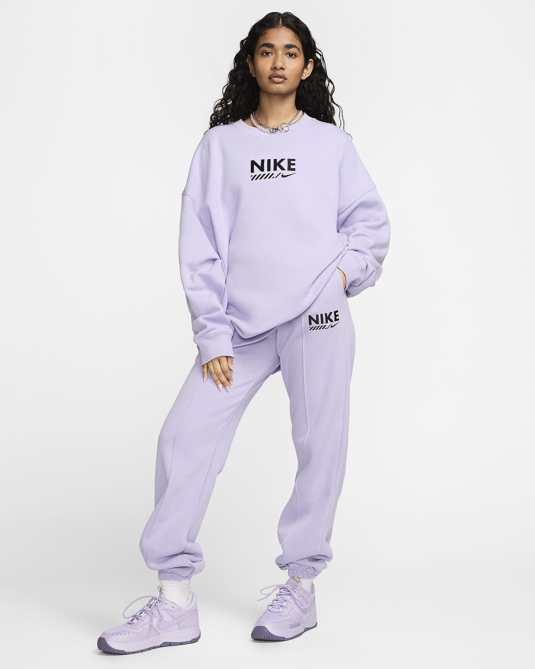 Nike Sportswear Women's Fleece Trousers - Hydrangeas