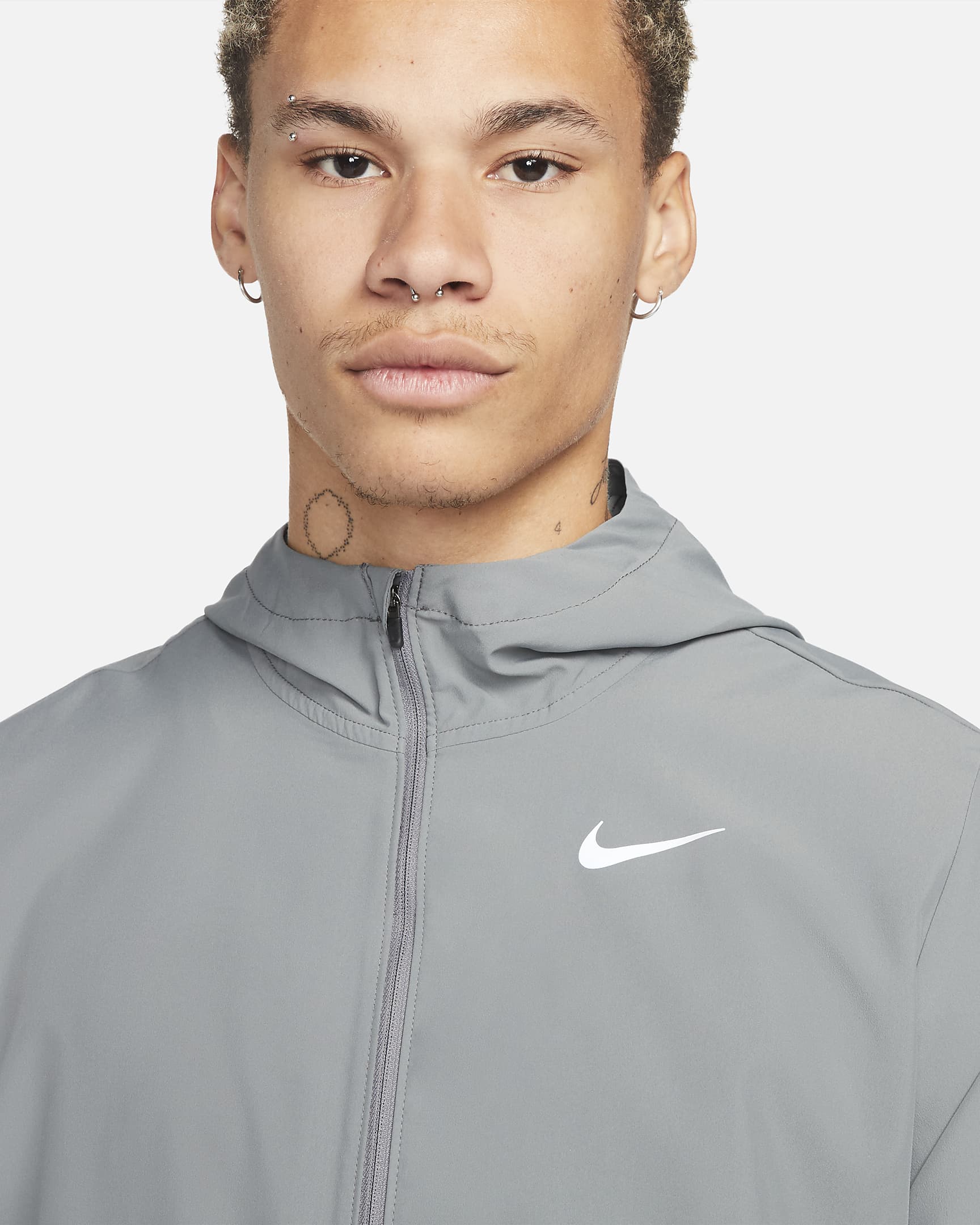 Nike Run Stripe Men's Woven Running Jacket. Nike NL