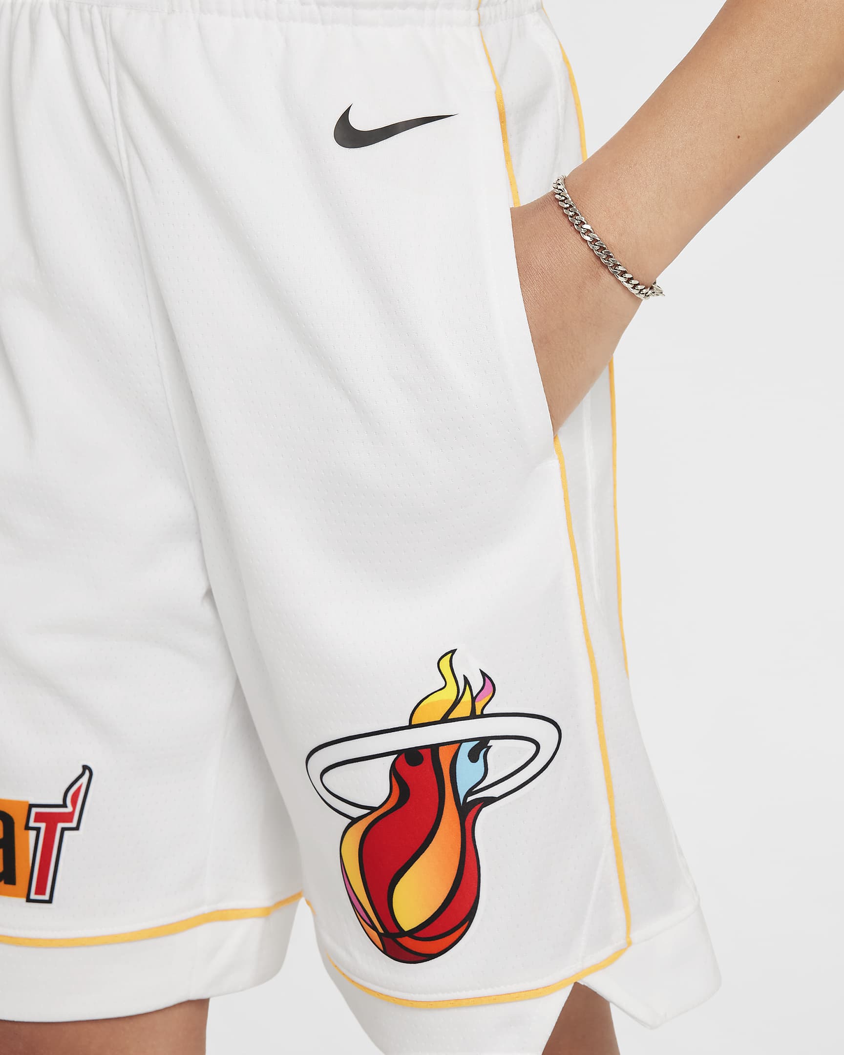 Miami Heat Nike Dri-FIT NBA Swingman-shortsene til større børn - hvid