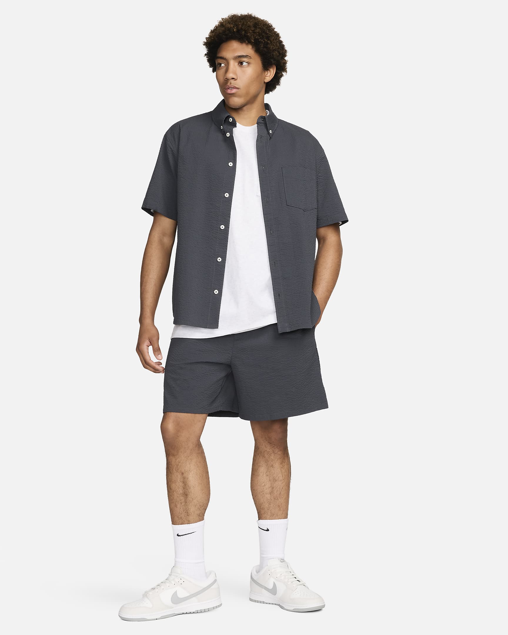 mens nike pocket t shirt