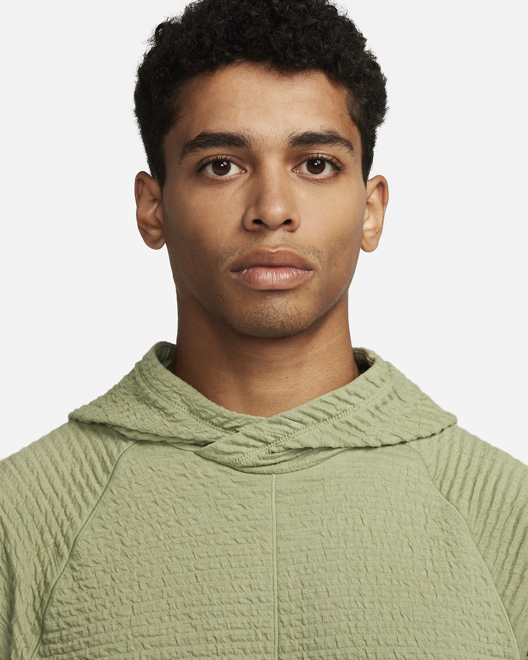 Pull DriFIT Nike Yoga pour homme. Nike CA