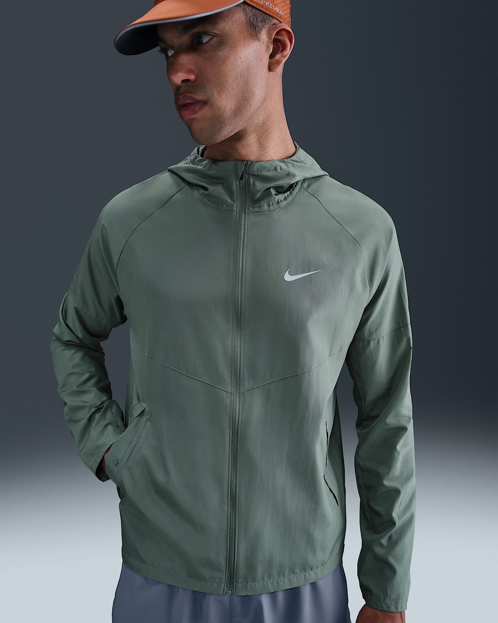 Nike Miler Men's Repel Running Jacket - Clay Green/Clay Green