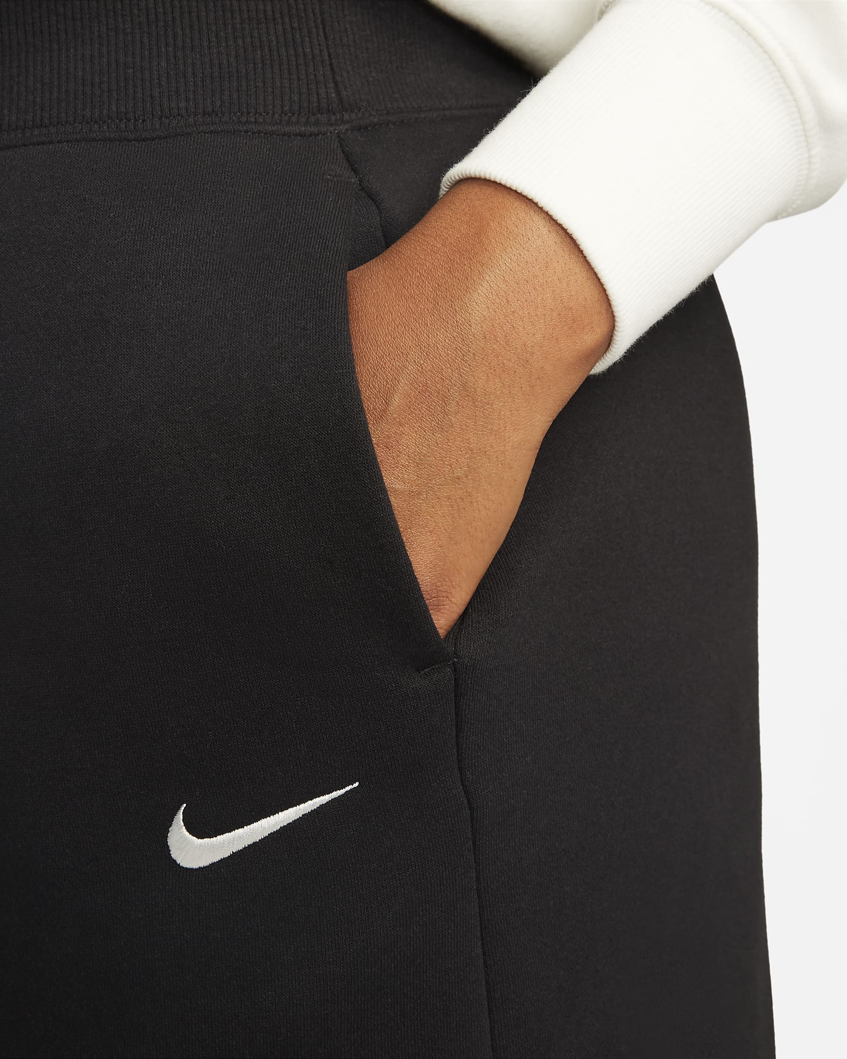 Nike Sportswear Phoenix Fleece Women's High-Waisted Loose-Fit Shorts ...