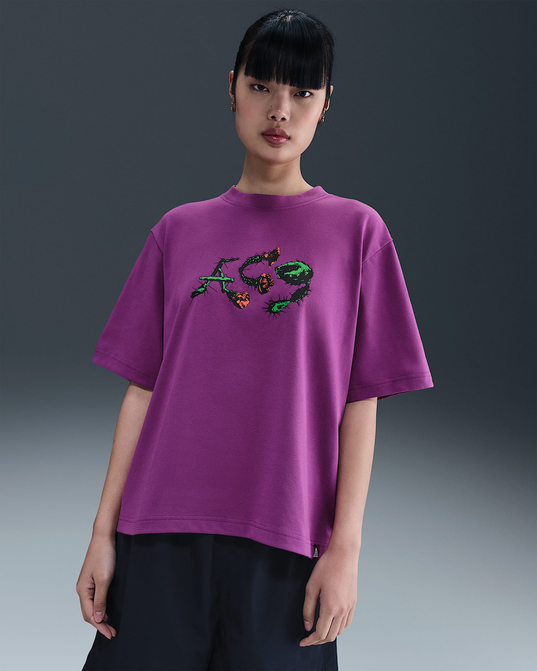 Nike ACG Women's Short-Sleeve T-Shirt - Bold Berry