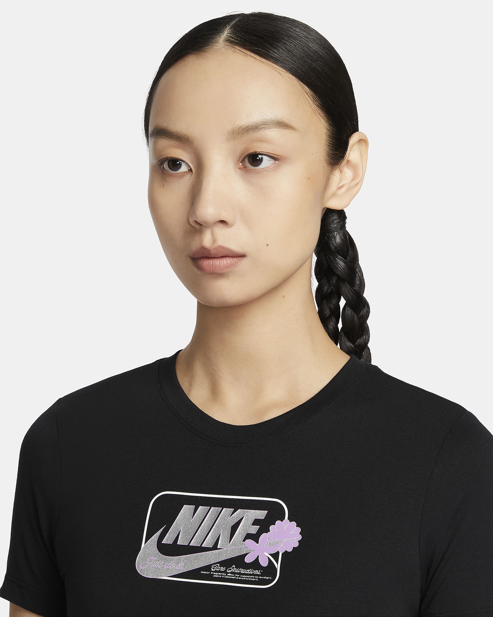 Nike Sportswear Women's Slim Cropped T-Shirt. Nike IN