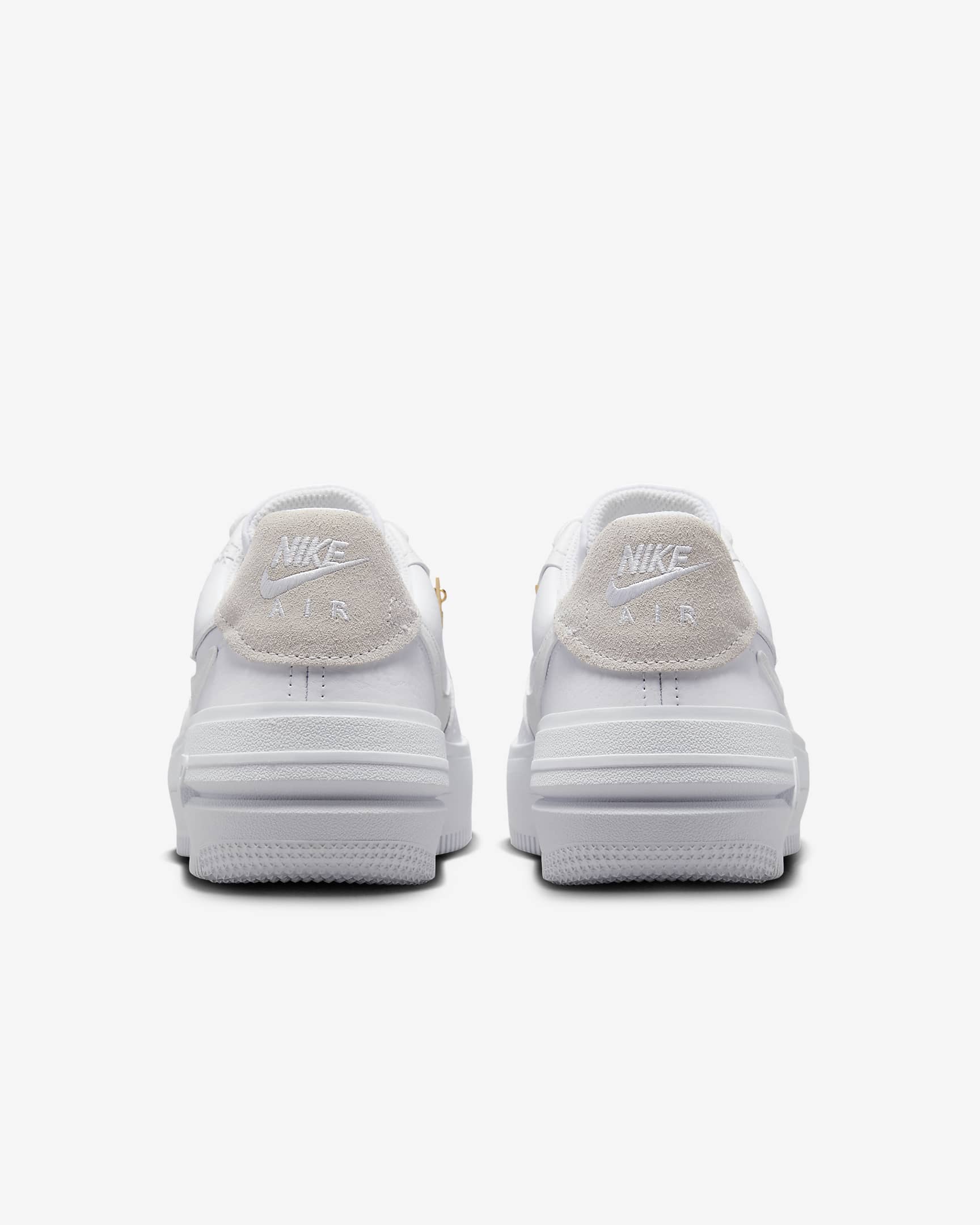 Sapatilhas Nike Air Force 1 Low PLT.AF.ORM para mulher - Branco/Dourado metalizado/Branco Summit