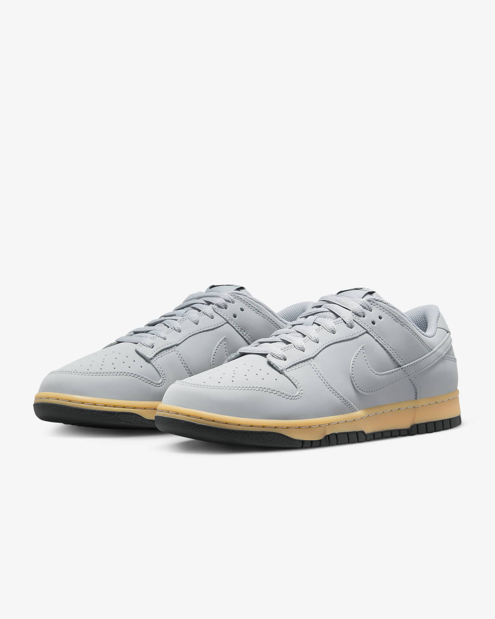 Nike Dunk Low Retro SE Men's Shoes - Wolf Grey/Gum Yellow/Black/Wolf Grey