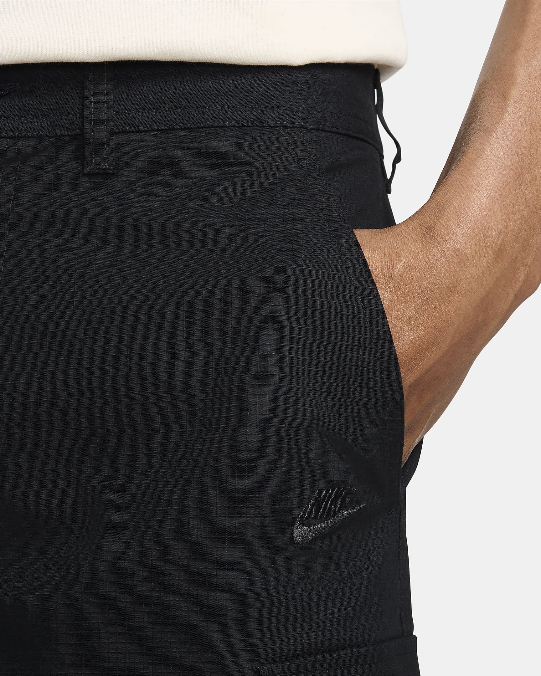 Nike Club Men's Woven Cargo Shorts - Black/Black