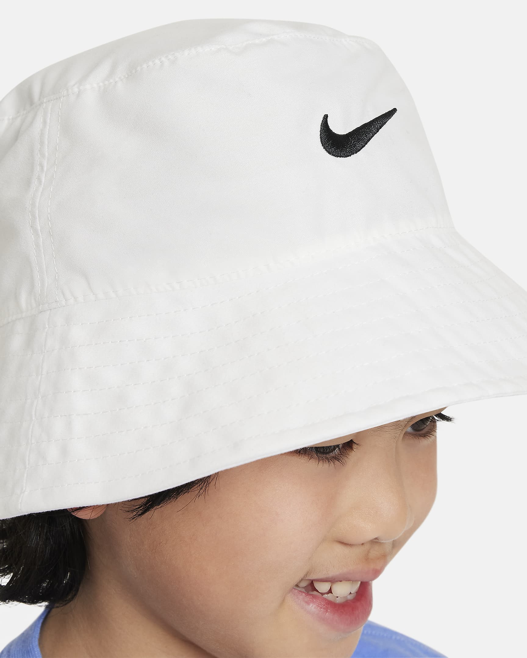 Gorro tipo pescador para niños de preescolar Nike - Blanco